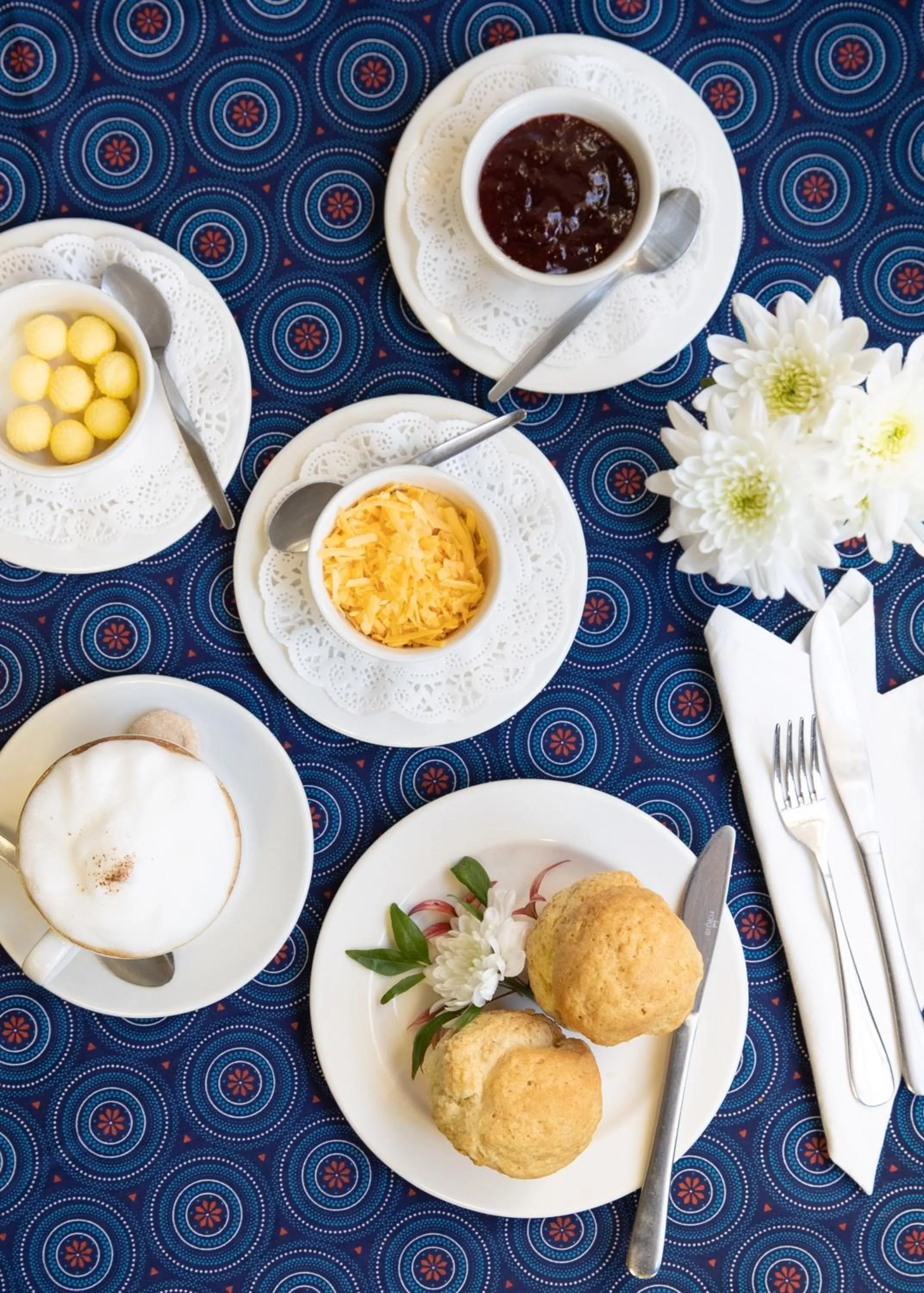 Restaurant/places to eat in Mount Currie Inn