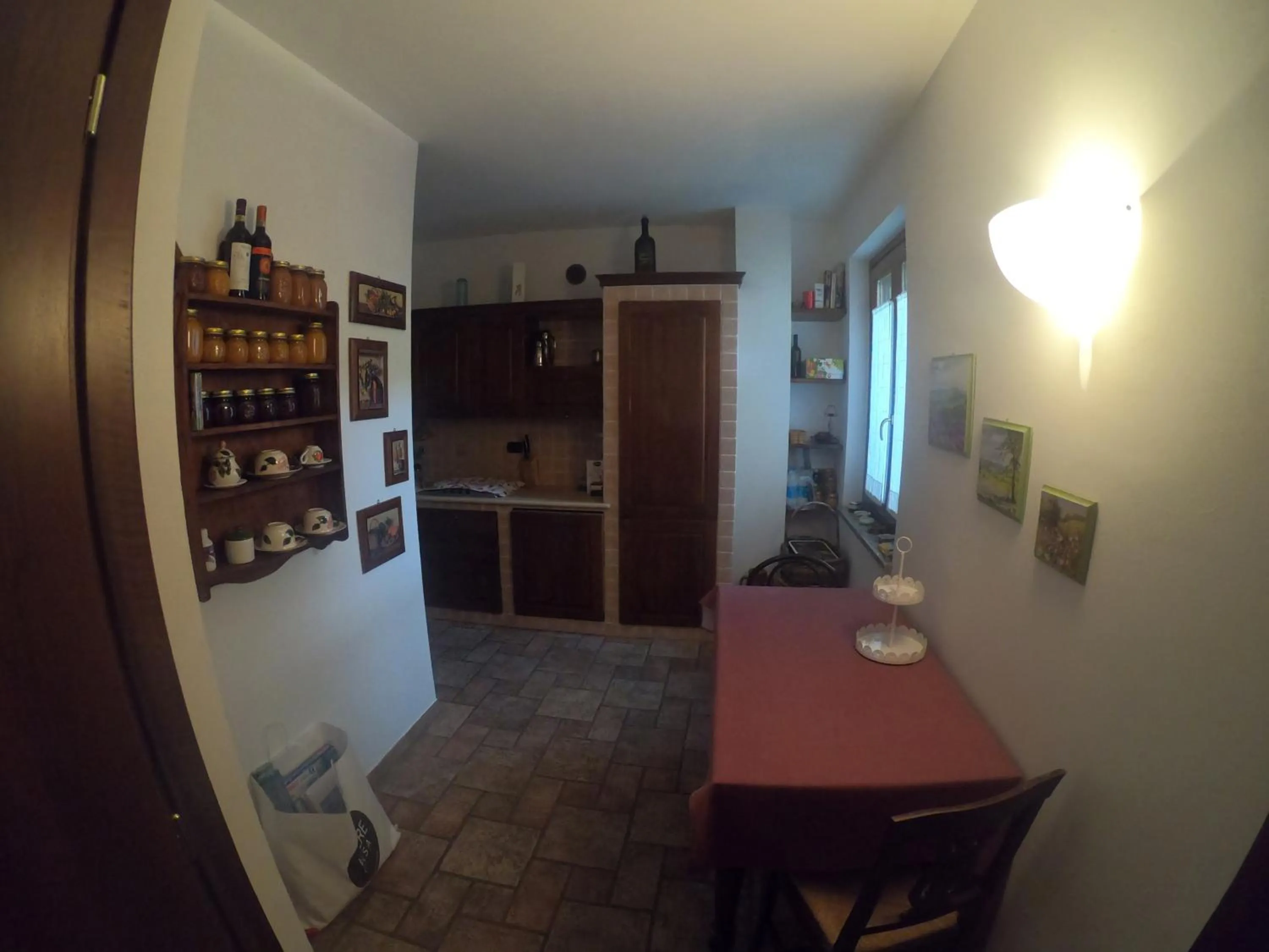 Tra... Monti E Vigne