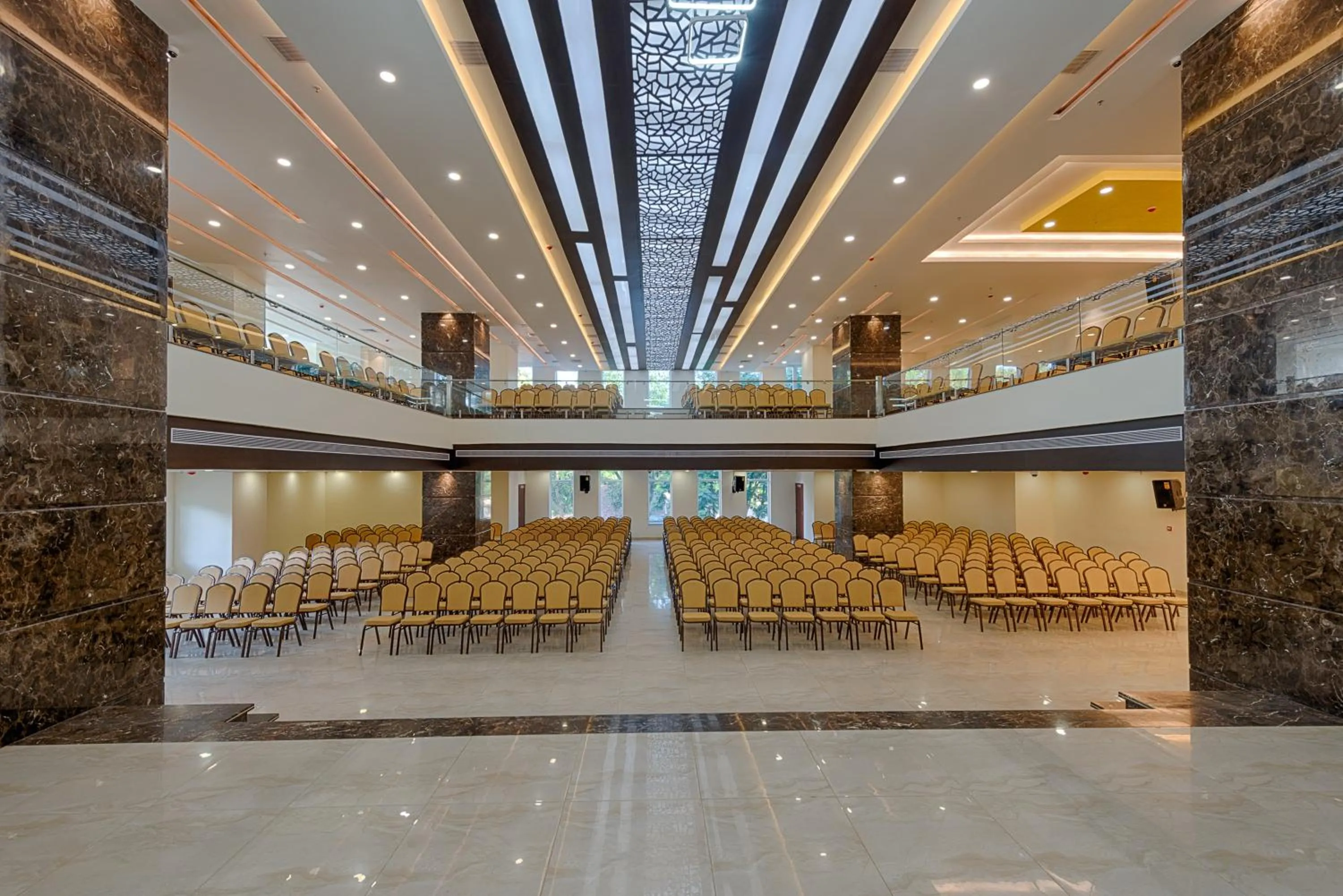 Banquet/Function facilities in Hotel Lance International