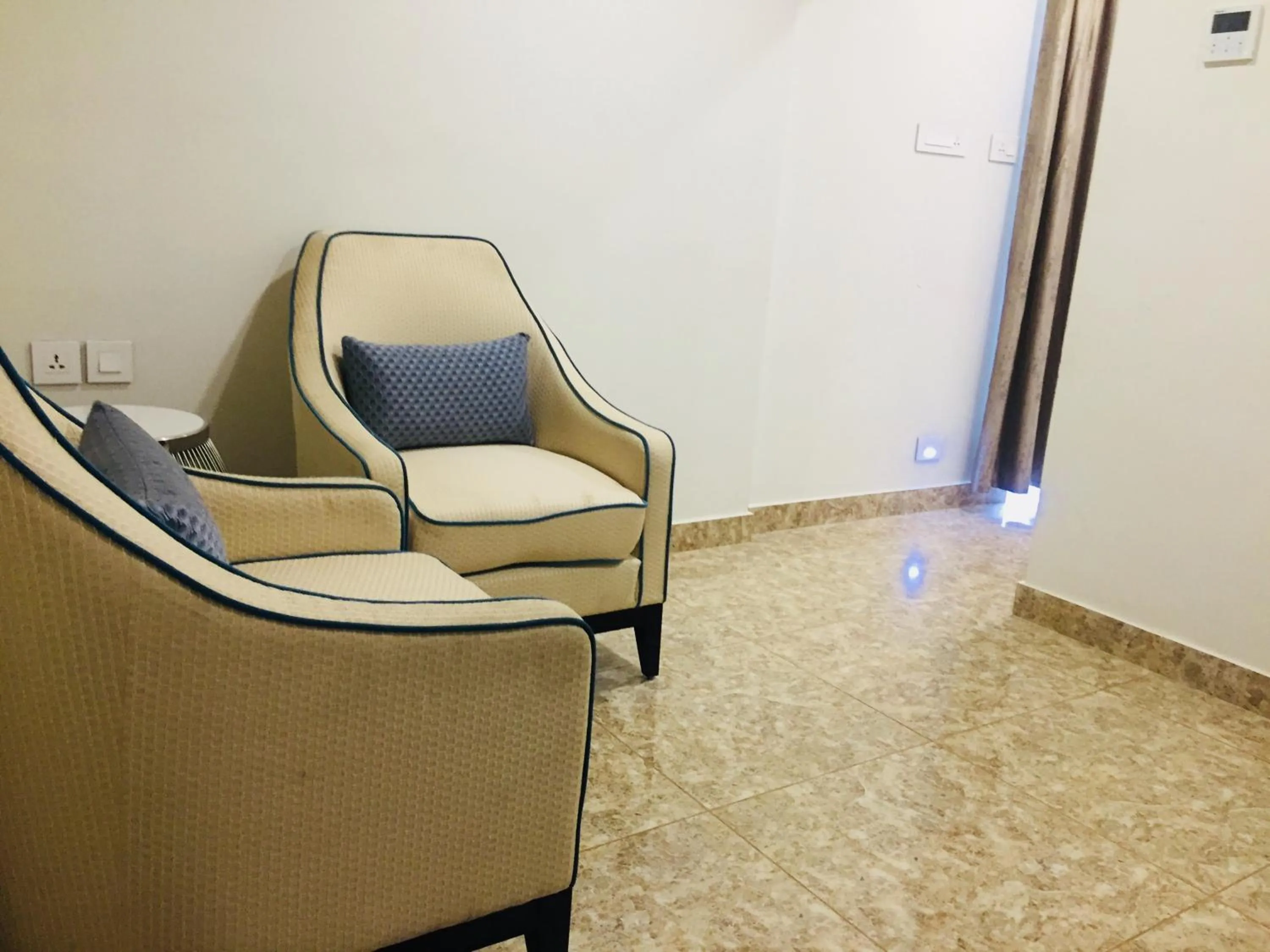 Living room in Hotel Lance International