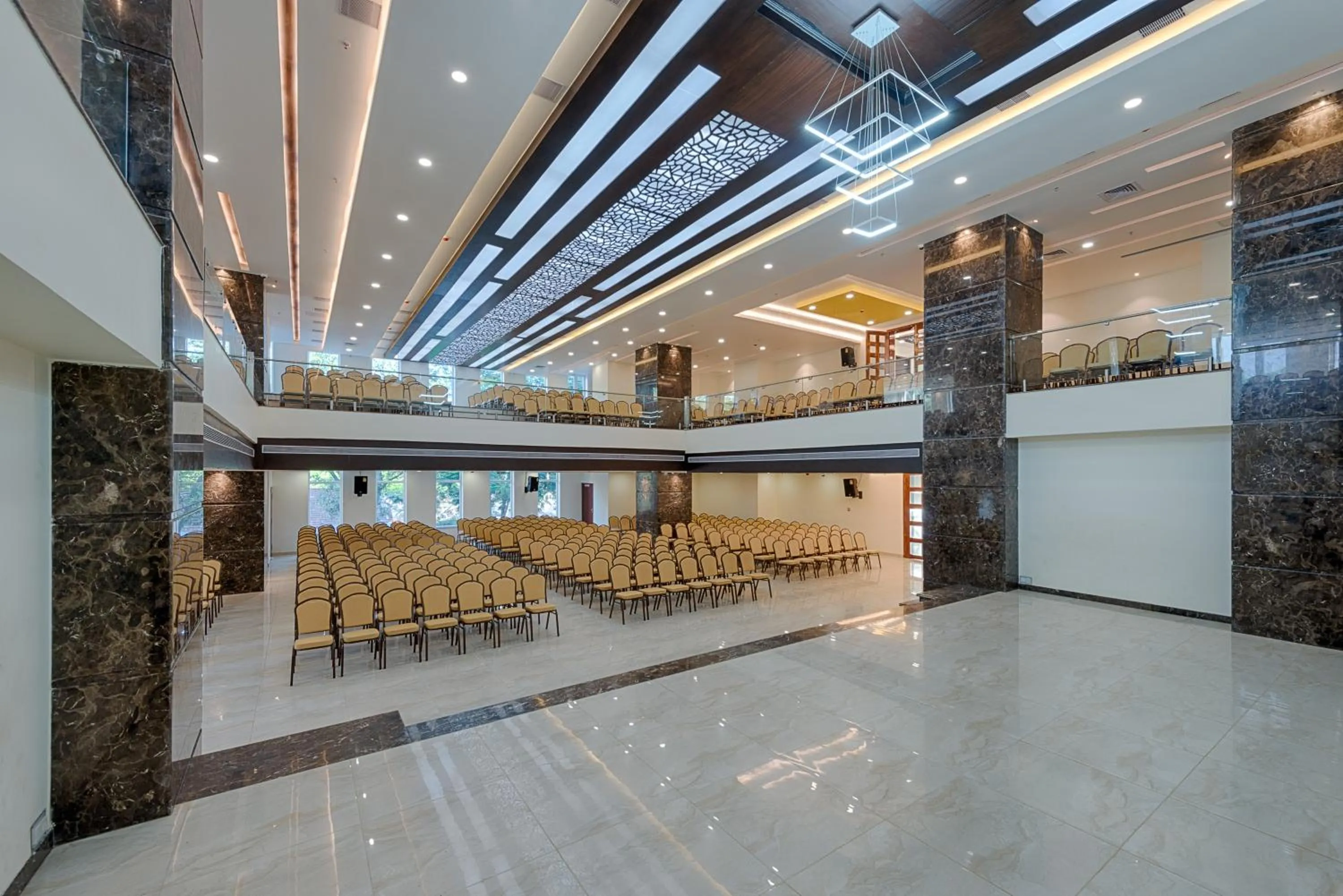 Banquet/Function facilities in Hotel Lance International