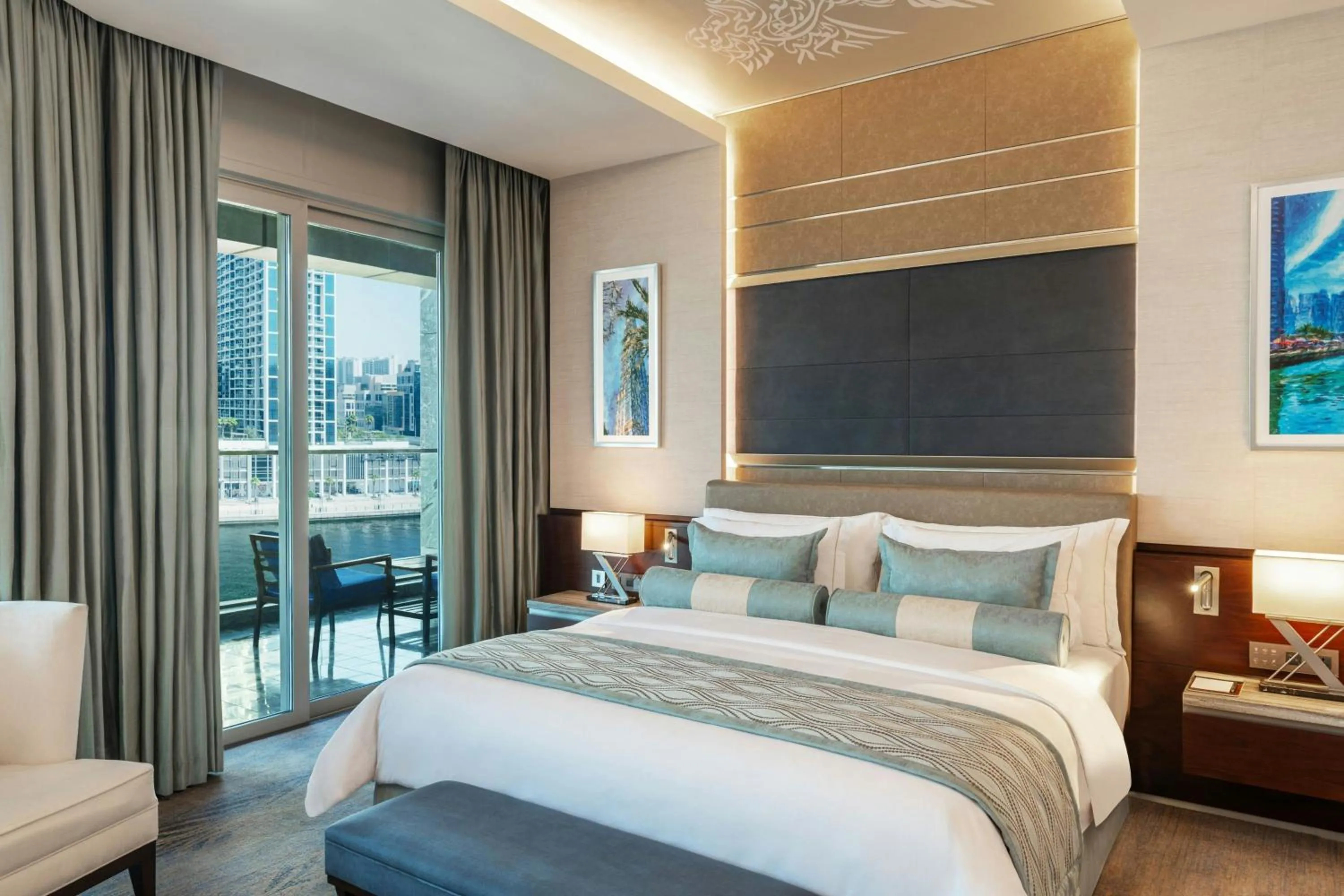 Bedroom, Bed in Renaissance Business Bay Hotel, Dubai