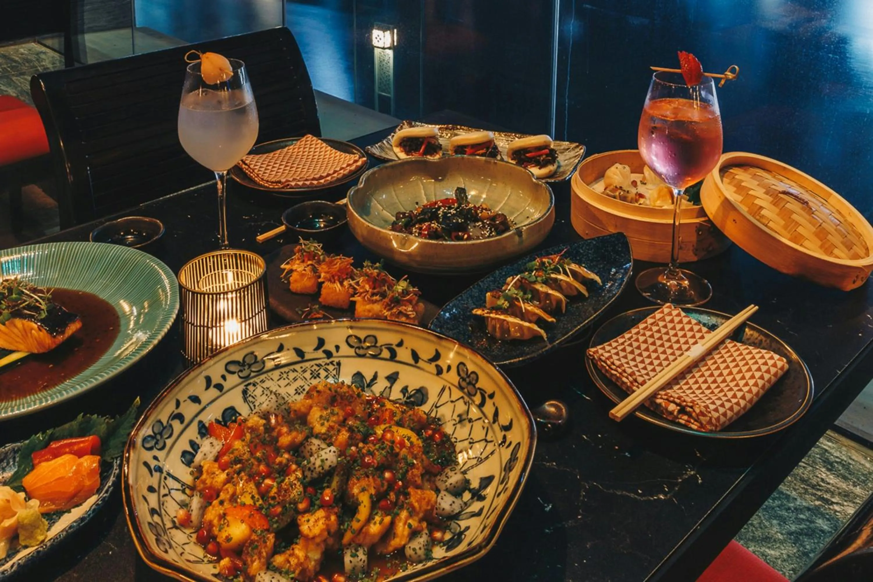 Restaurant/places to eat in Renaissance Business Bay Hotel, Dubai