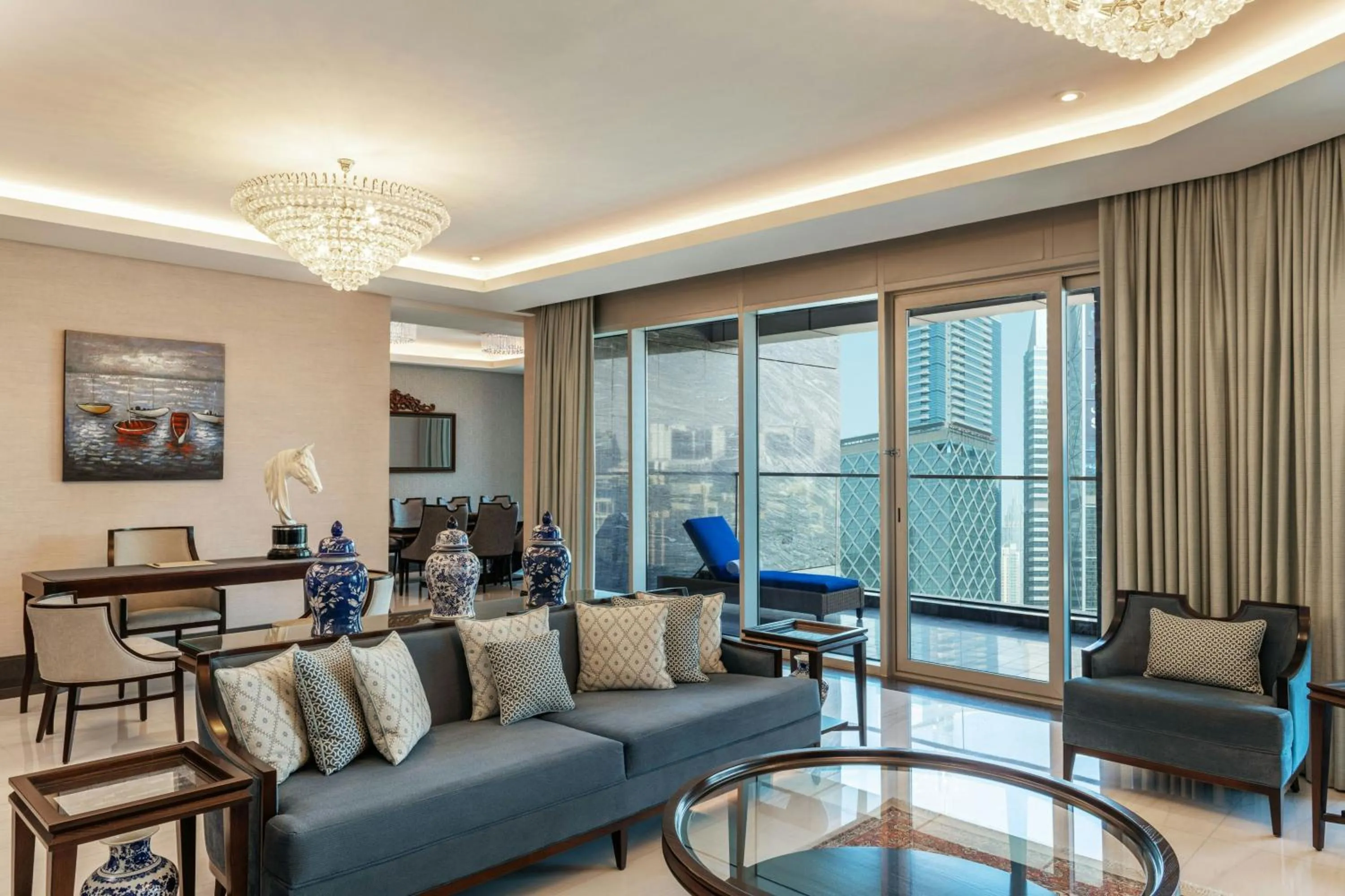 Lounge or bar in Renaissance Business Bay Hotel, Dubai