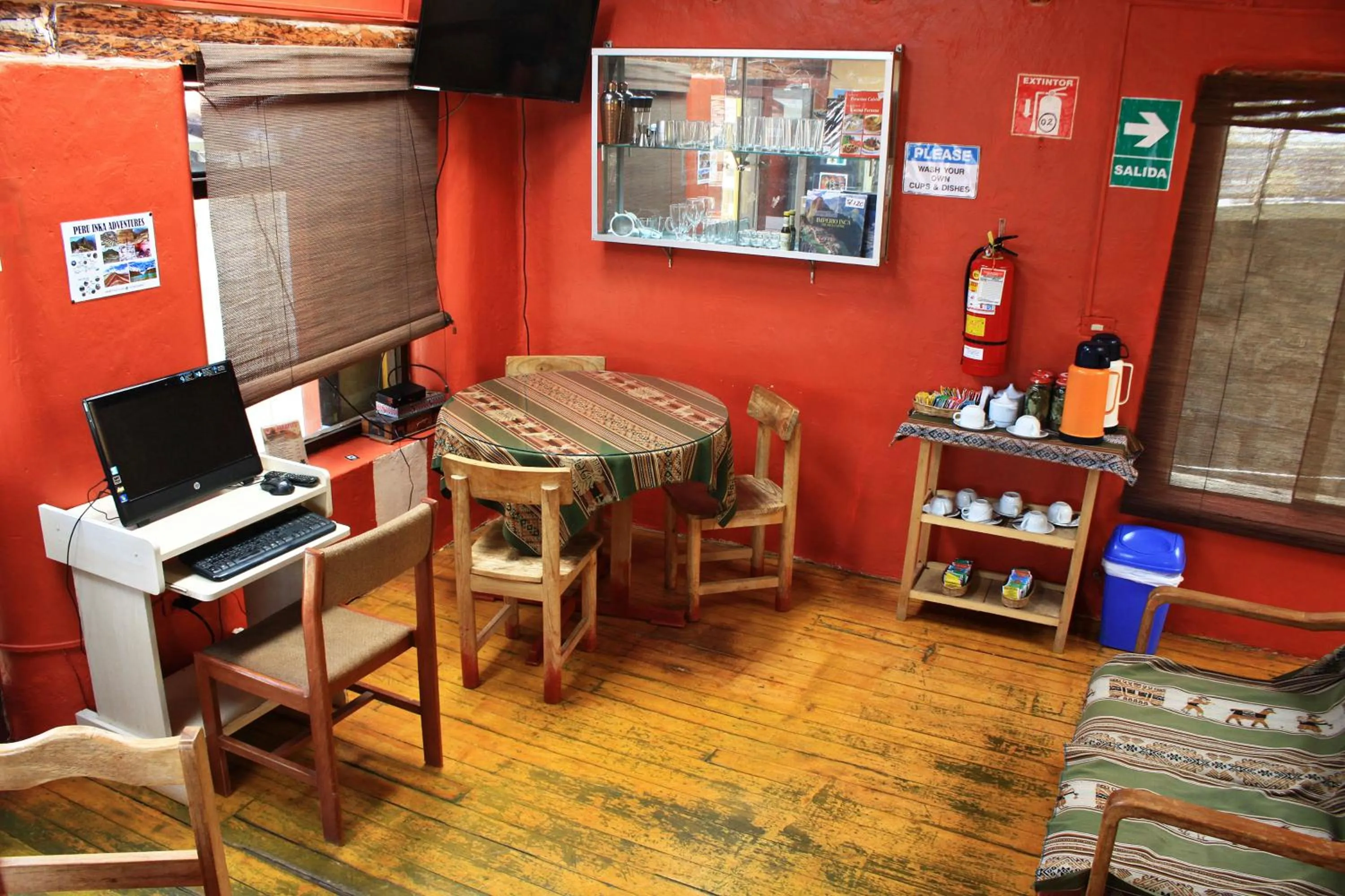 Dining area in Samay Wasi Hostel