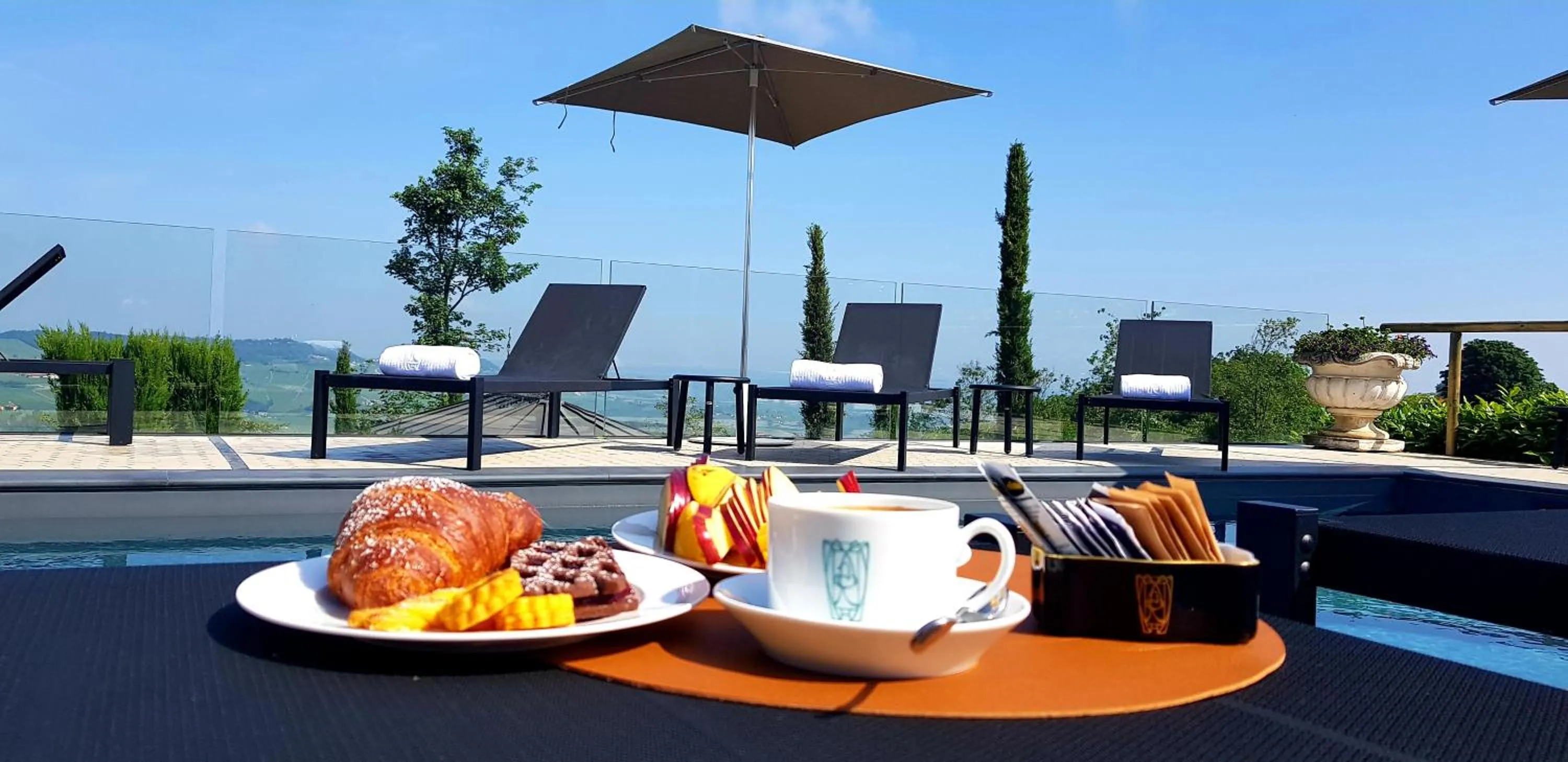 Italian breakfast in La Ribezza Boutique Hotel