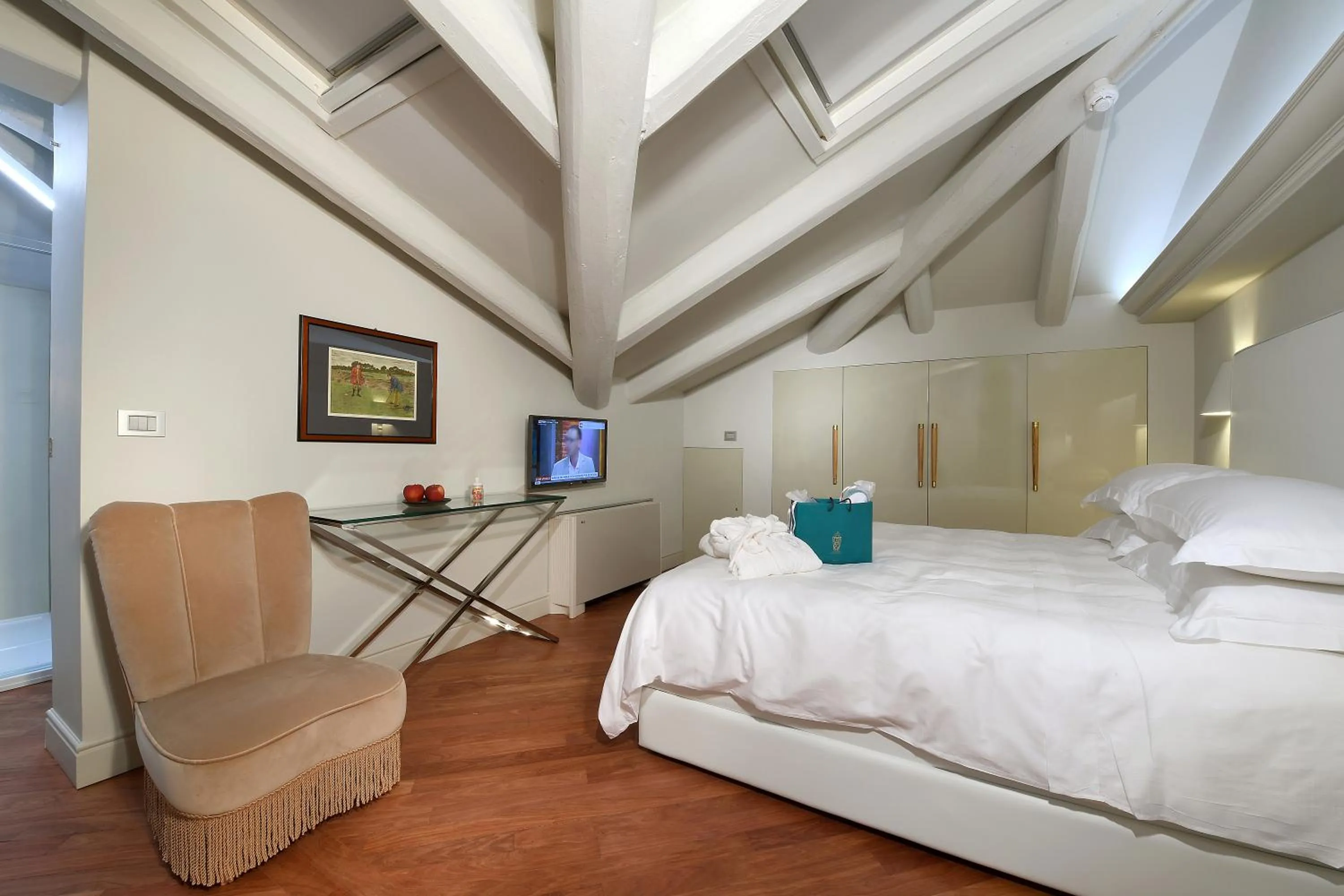 Bed in La Ribezza Boutique Hotel