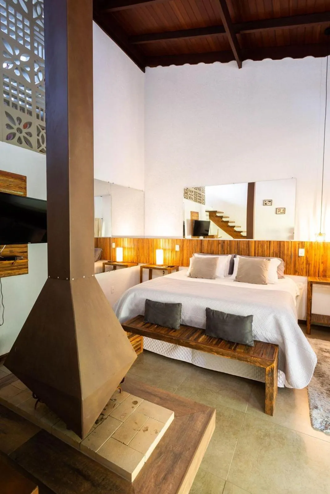 Bedroom, Bed in Pousada Jardim das Montanhas