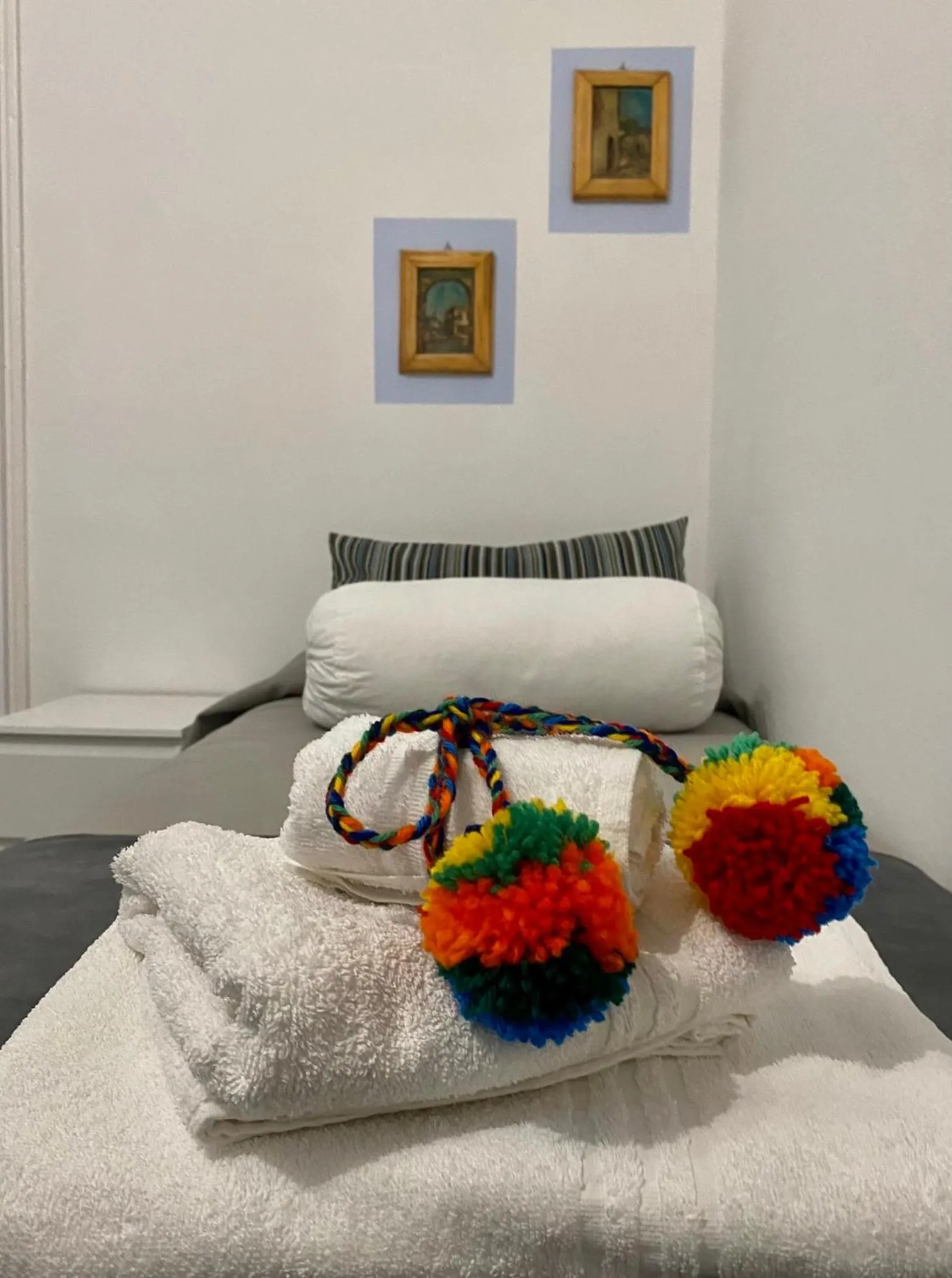 Bed in Chiaro di Luna