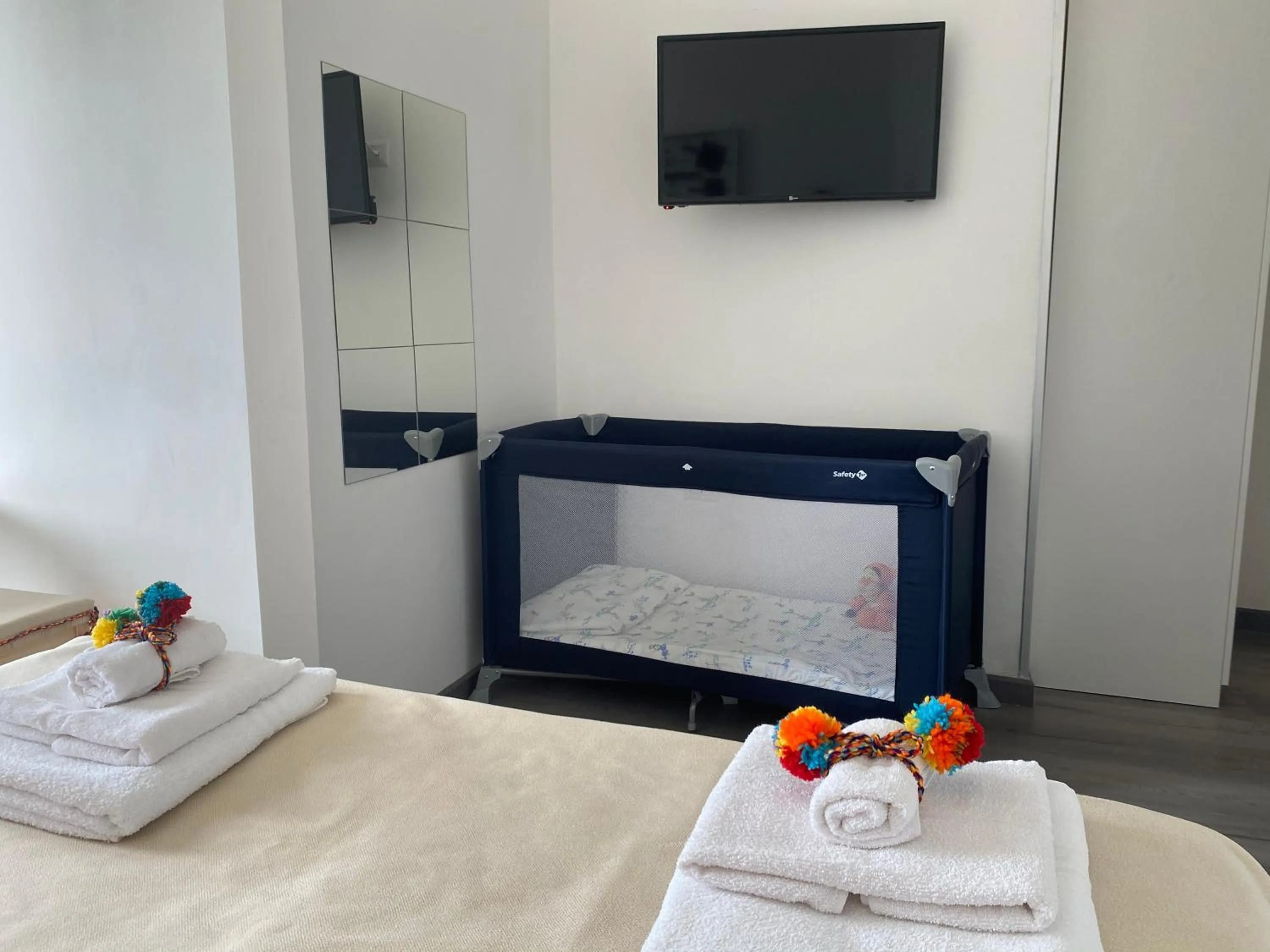 Bed in Chiaro di Luna