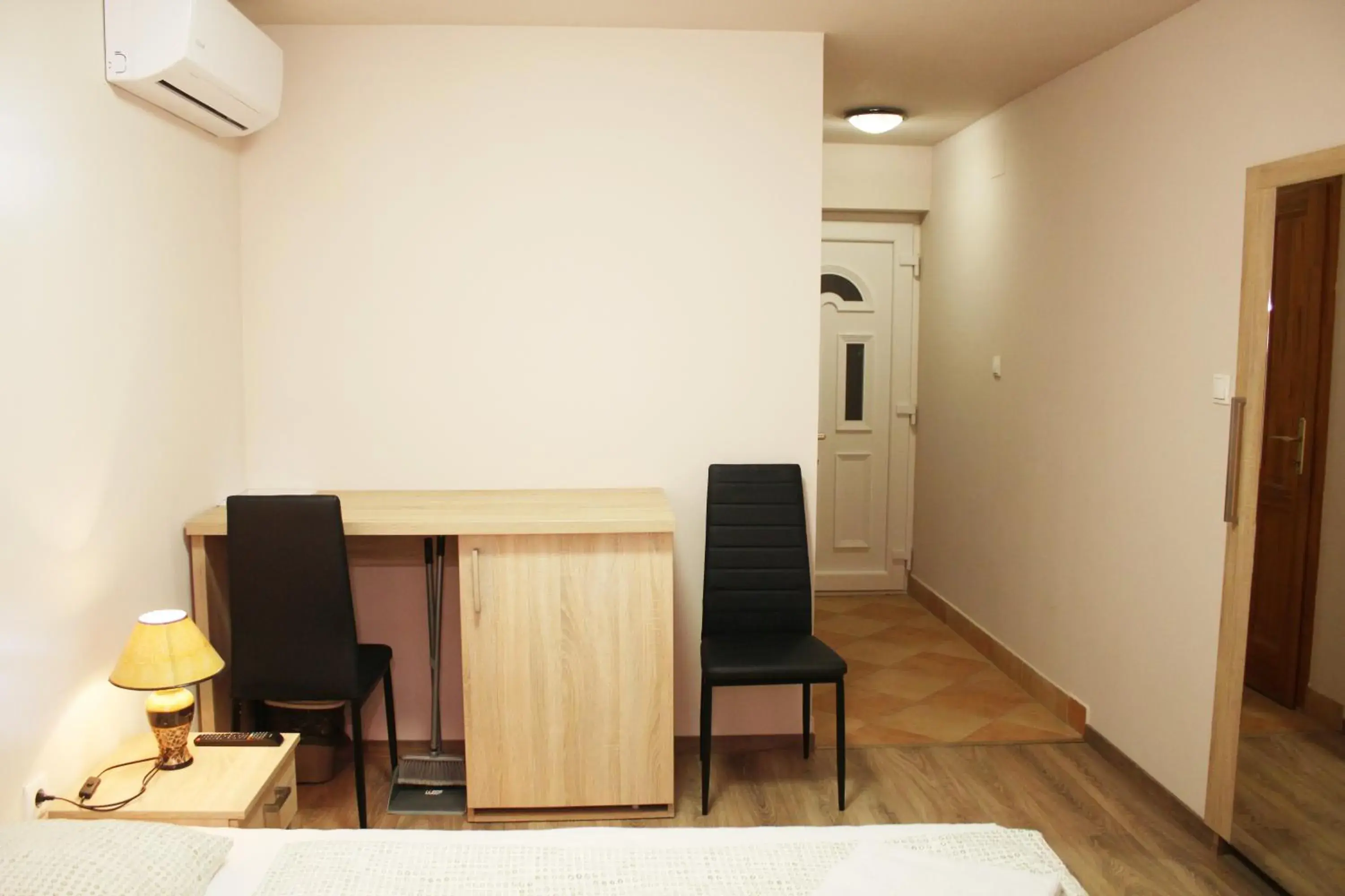 Small Twin Room - single occupancy in King Arthur Panzió Small Twin Room - single occupancy in King Arthur Panzió