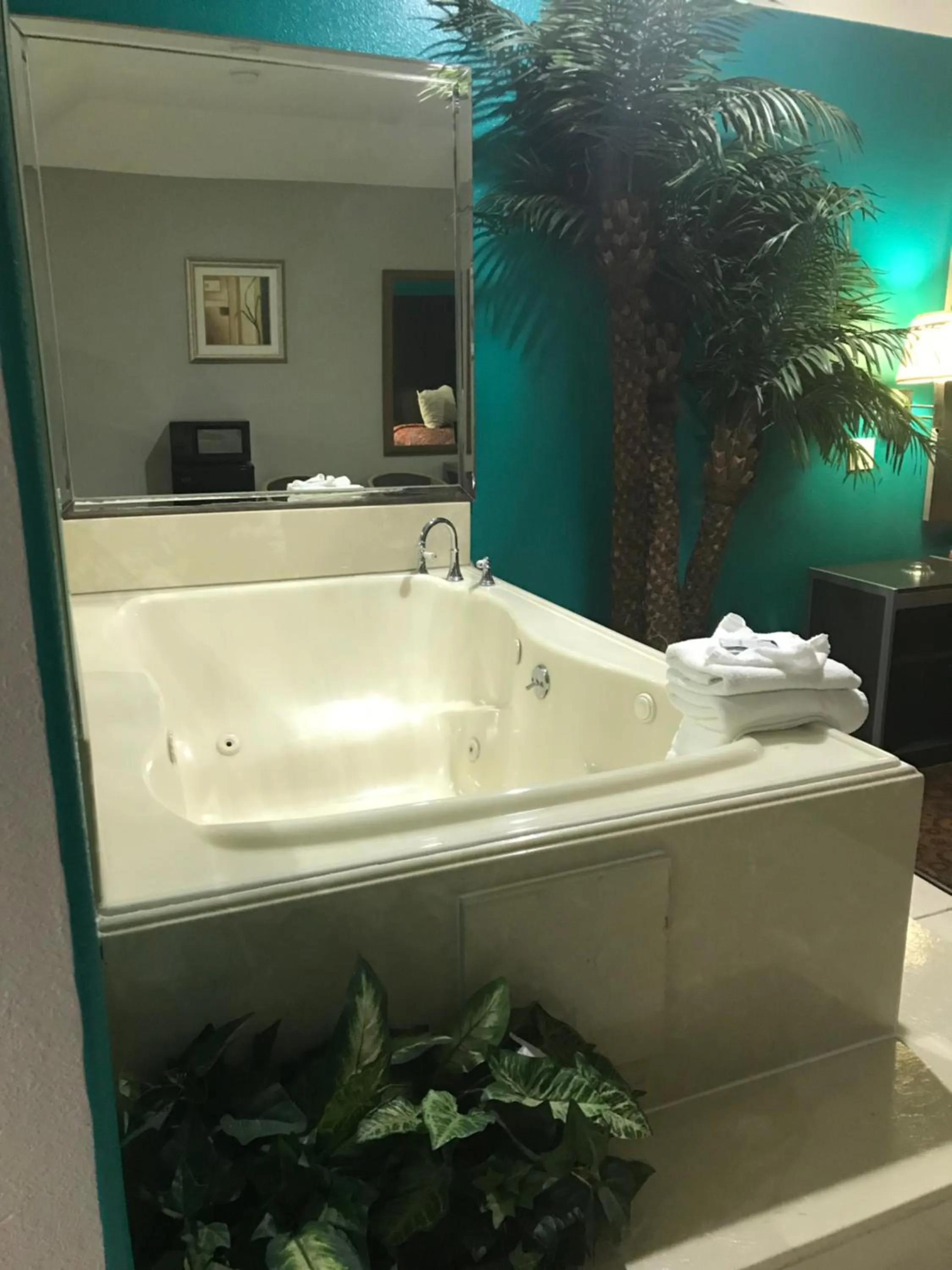 Camelot Inn and Suites