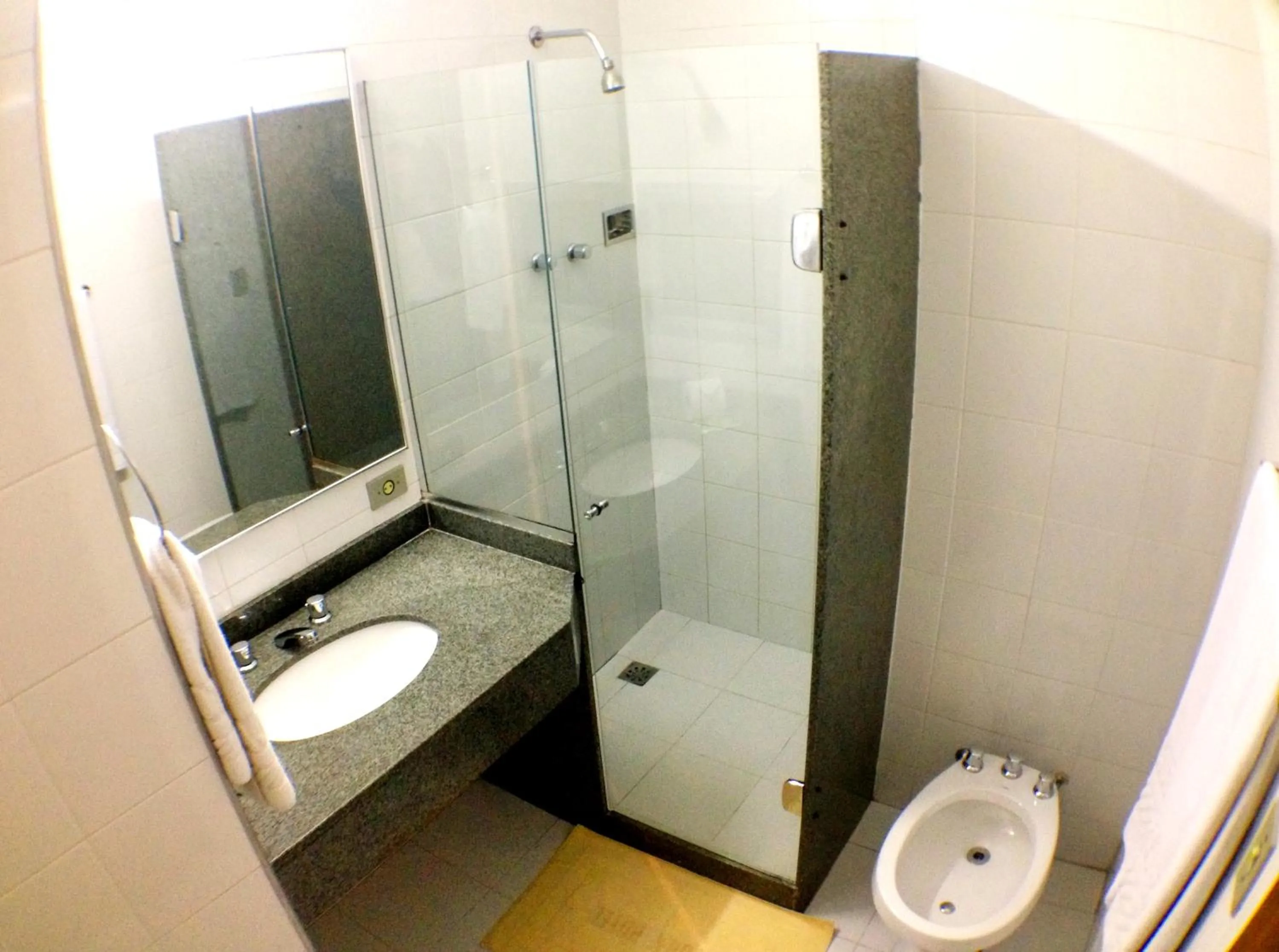 Bathroom in Itajubá Hotel