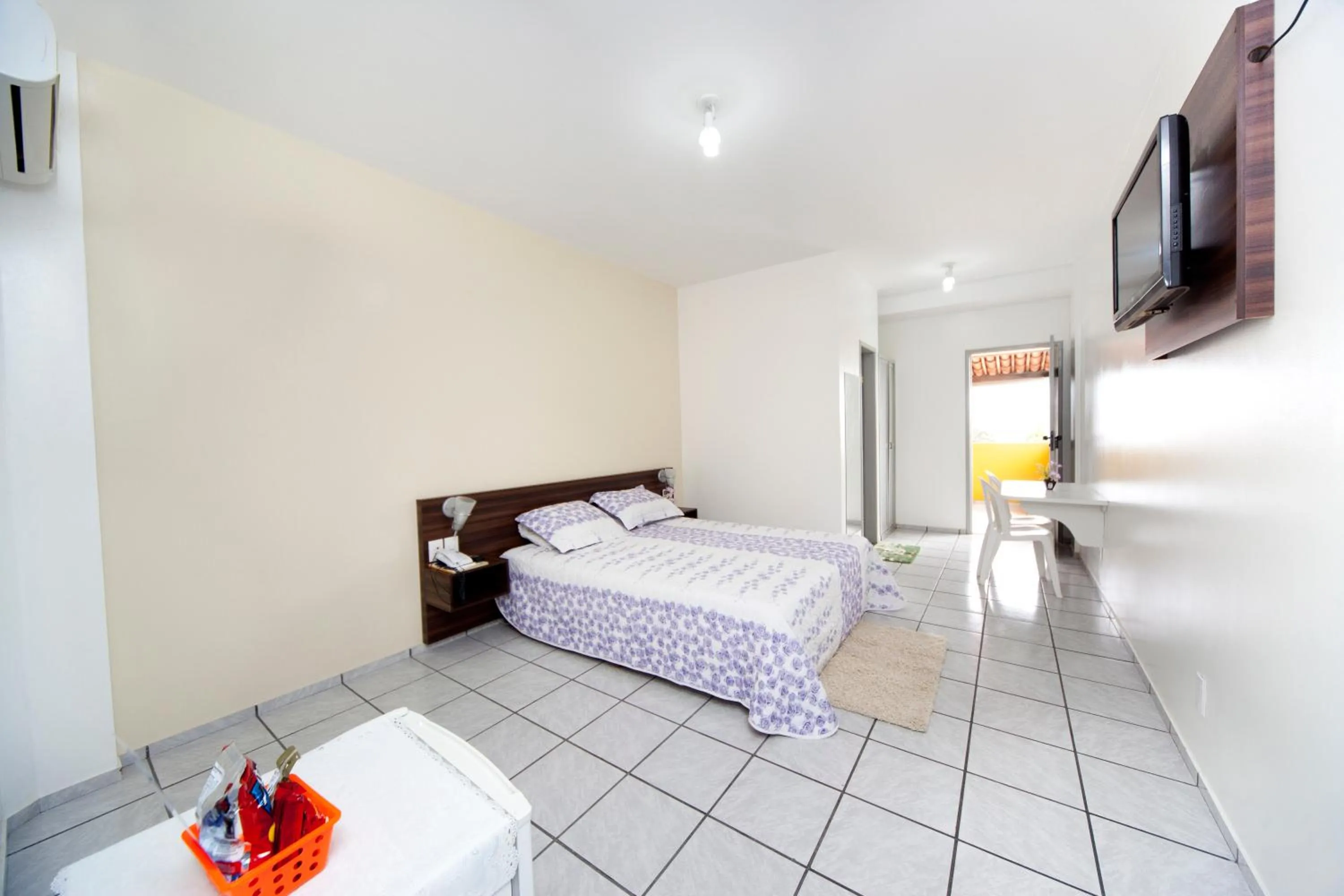 Bedroom, Bed in Hotel Rekinte