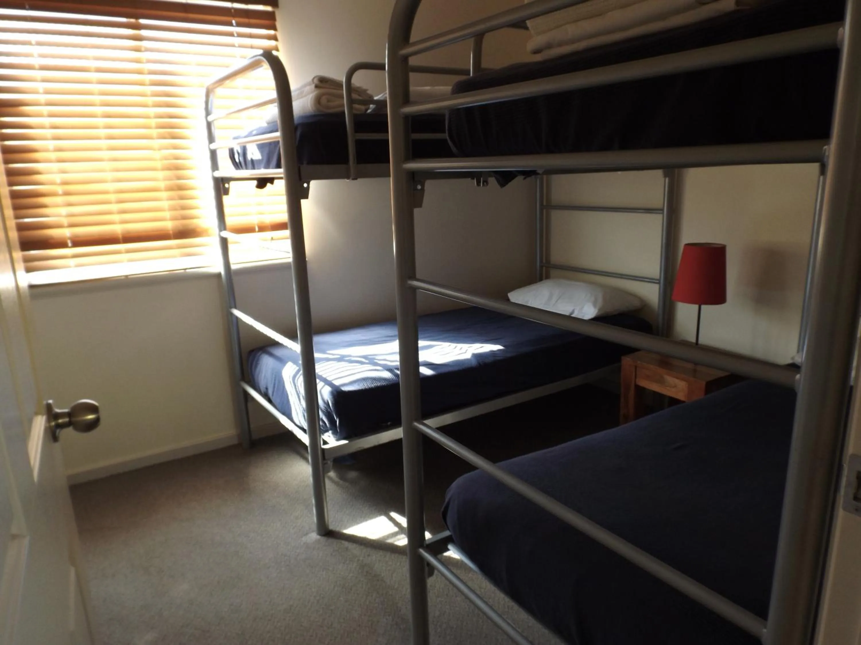 Bed in Dongara Tourist Park