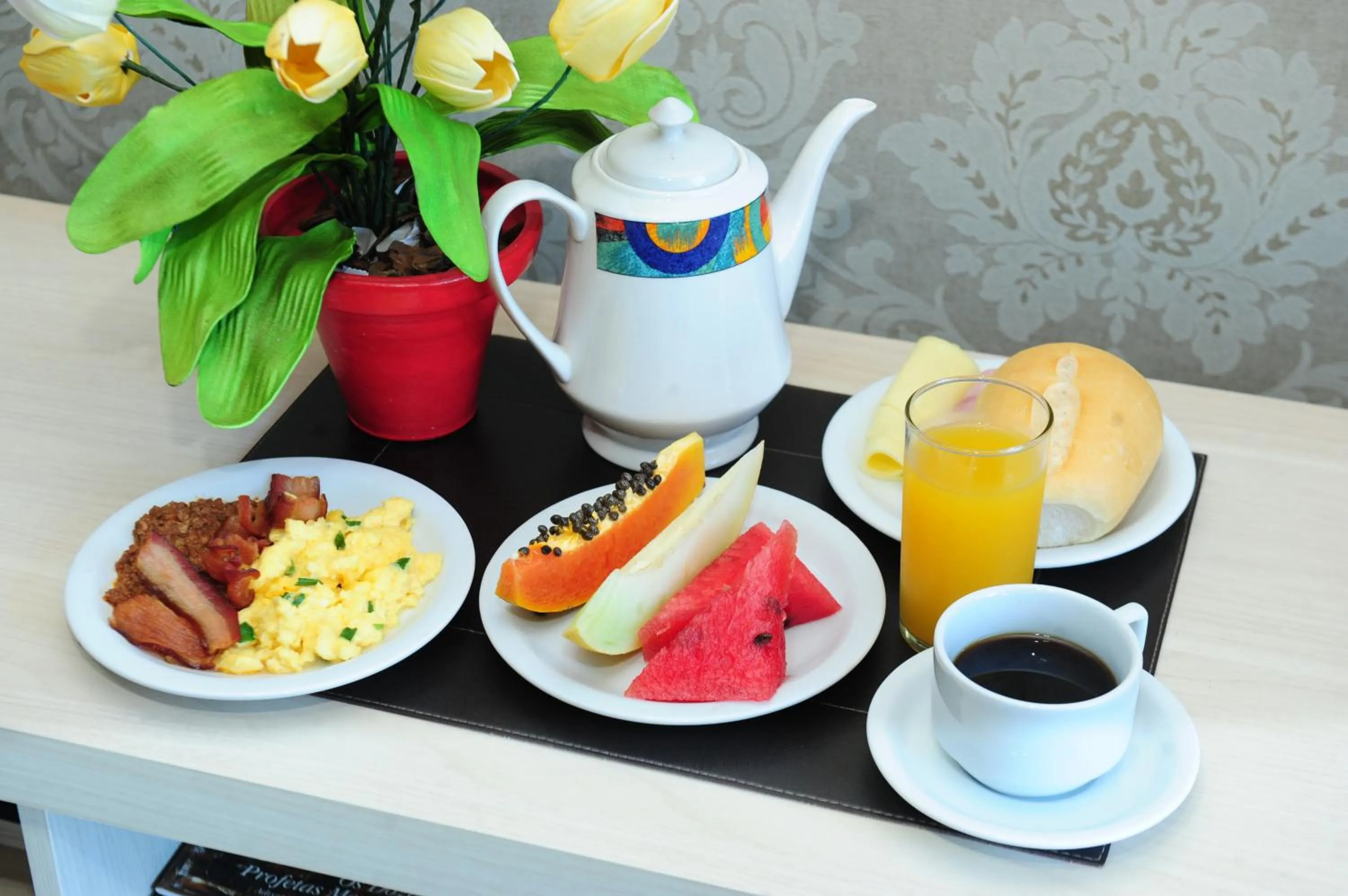 Continental breakfast in Hotel Kanaan
