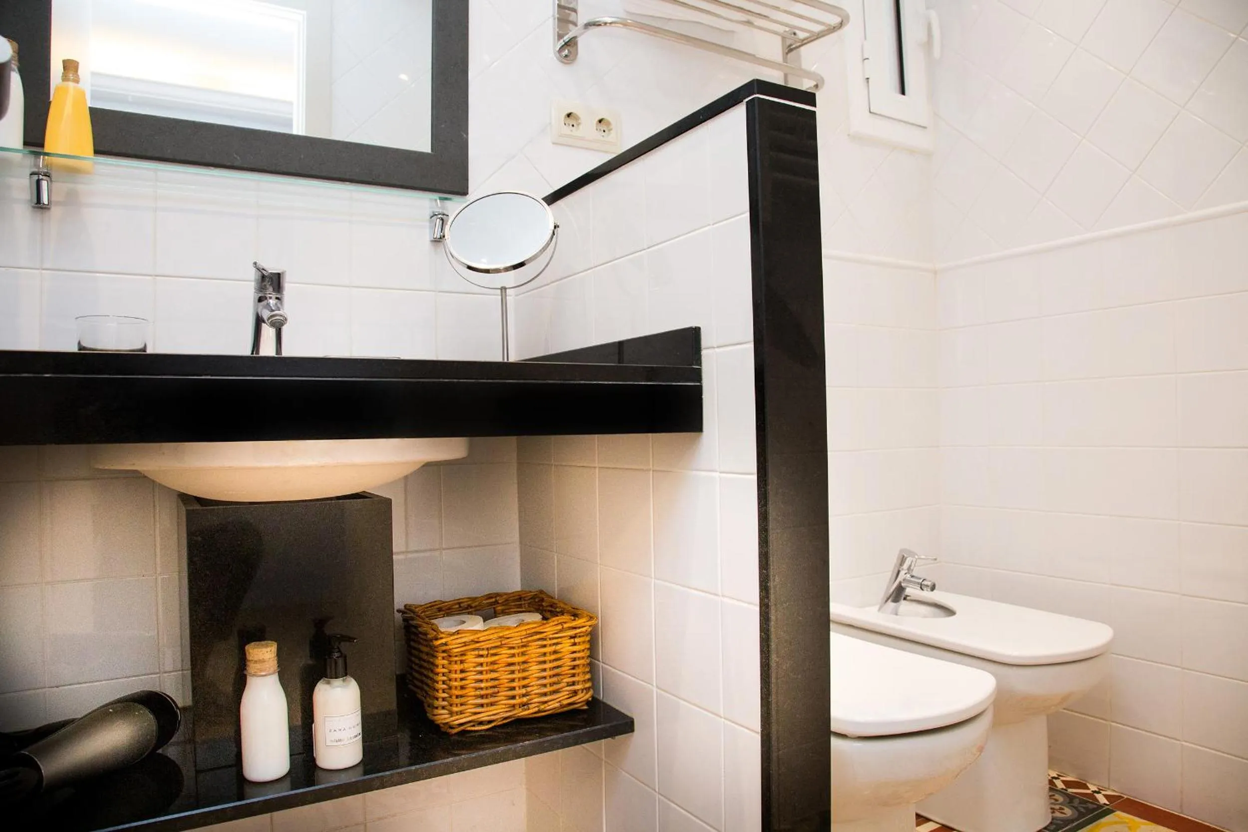 Bathroom in Opening Doors Aribau