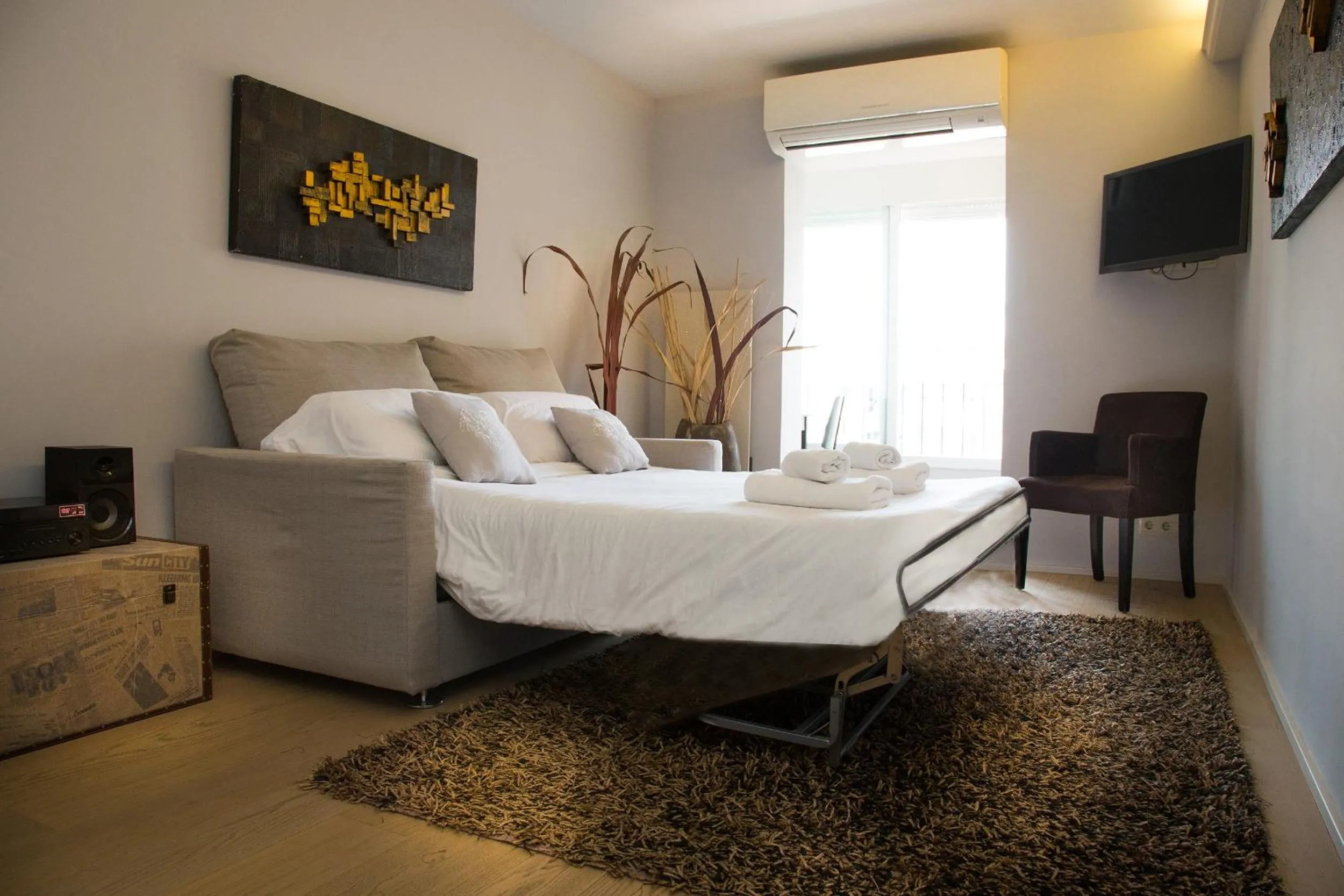 Bed in Opening Doors Aribau