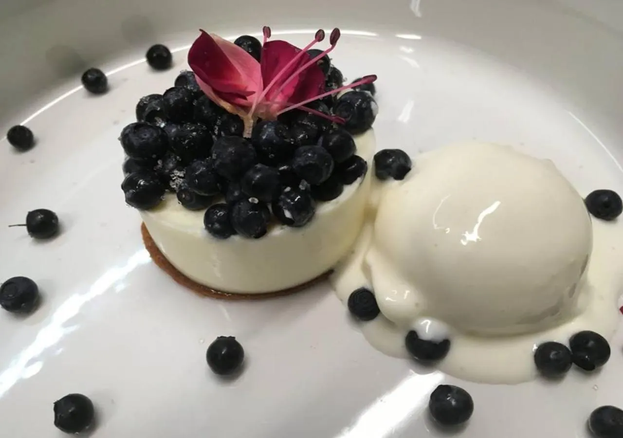 Food close-up in Bed&Bike Tremola San Gottardo