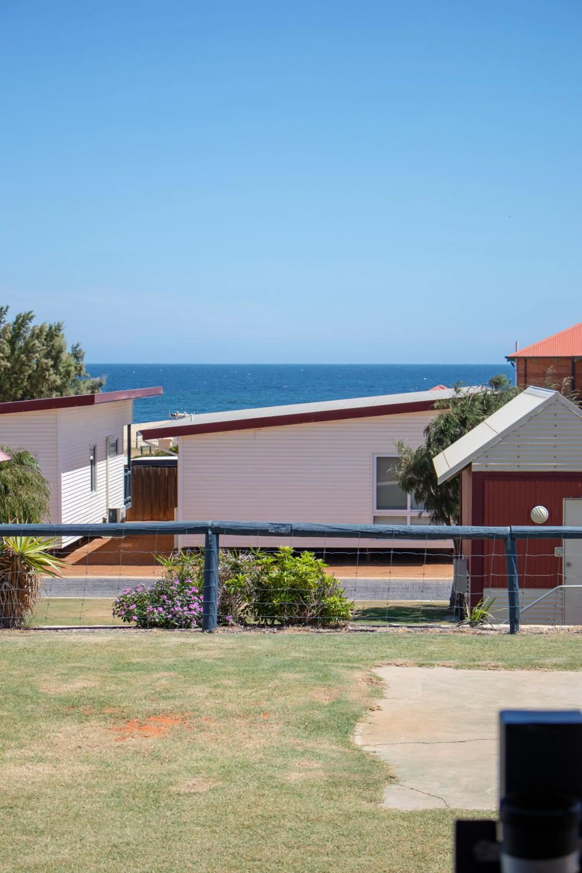 Property building in Seaspray Beach Holiday Park