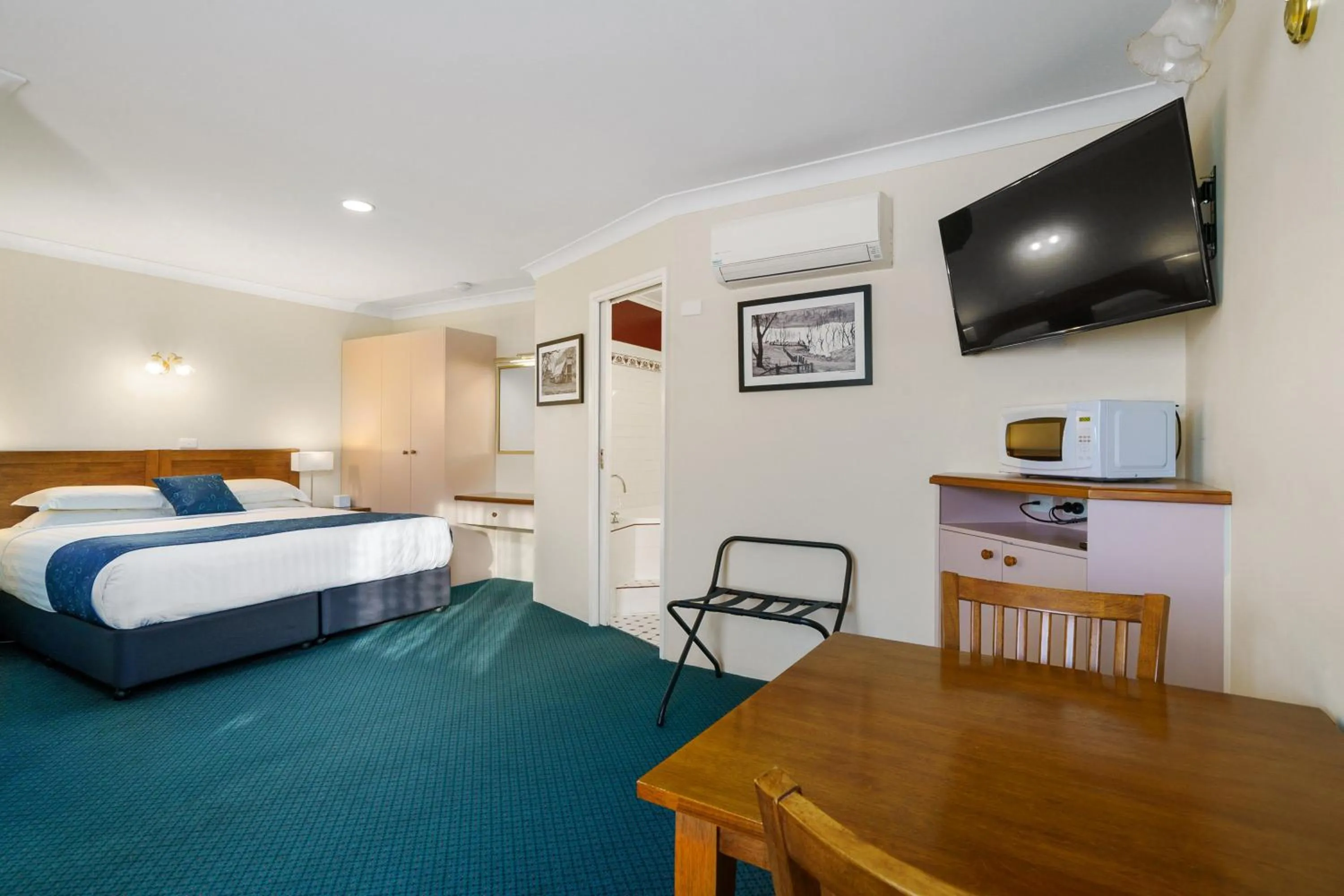 Bedroom, Bed in Stagecoach Motel Wodonga