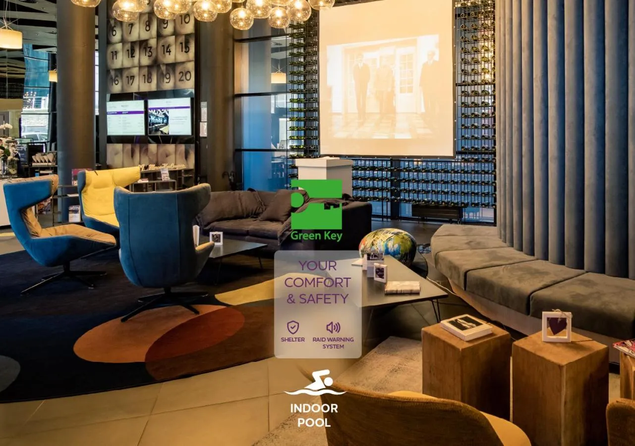 Lobby or reception in Mercure Kyiv Congress