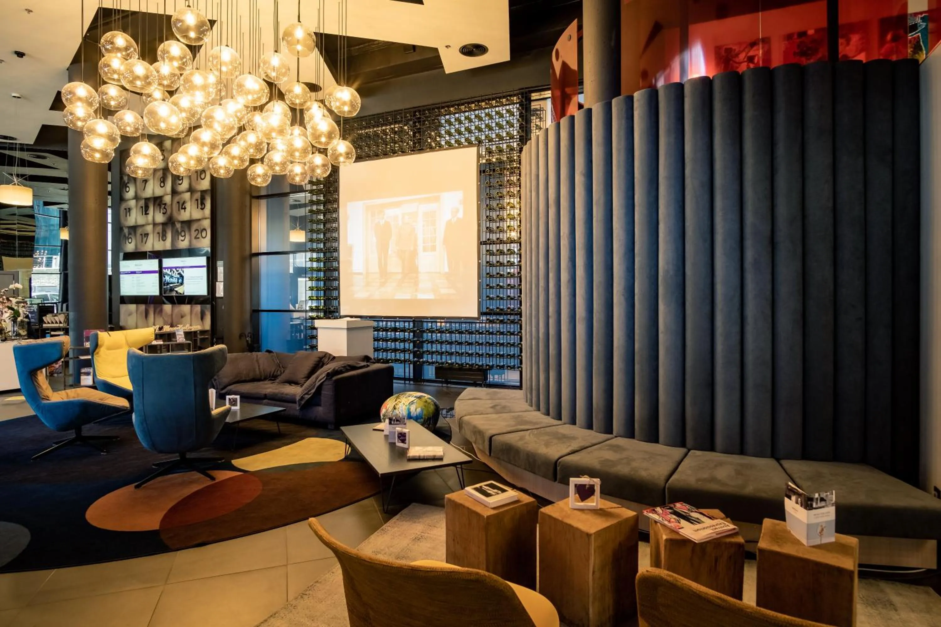 Lobby or reception in Mercure Kyiv Congress