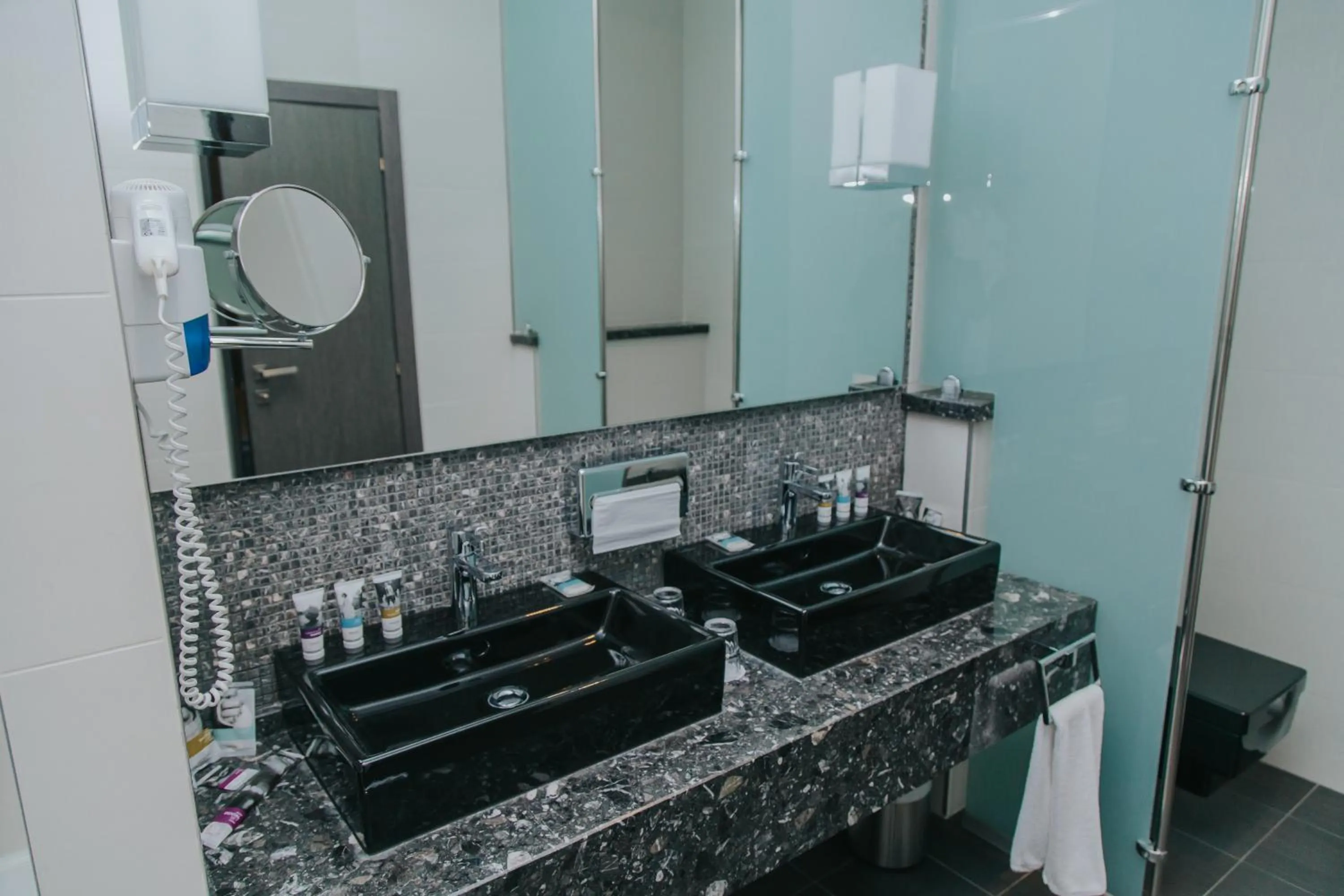 Bathroom in Mercure Kyiv Congress