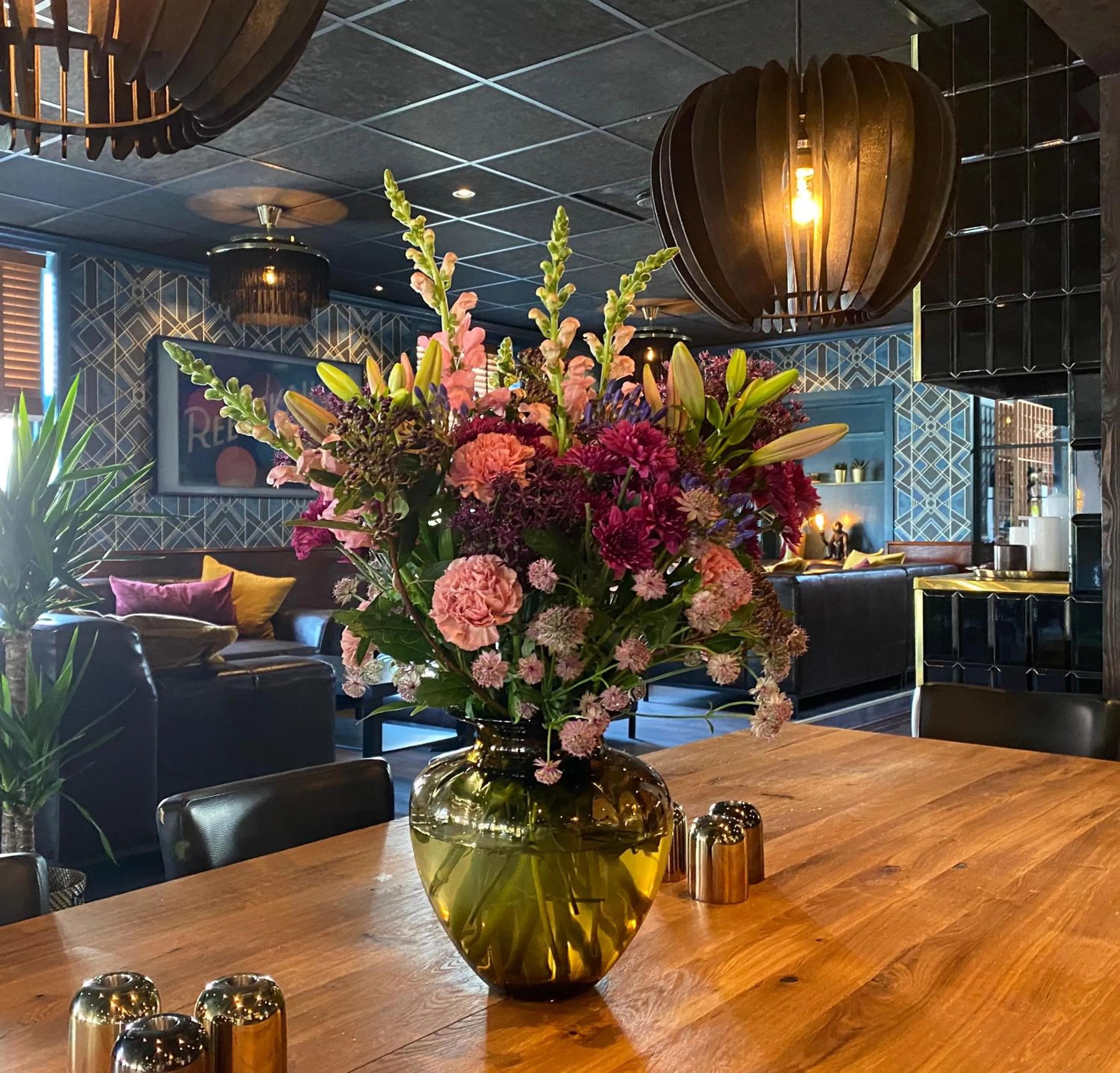 Restaurant/places to eat in Reenskaug Hotel