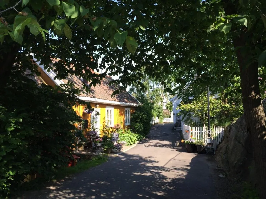 Neighbourhood in Reenskaug Hotel