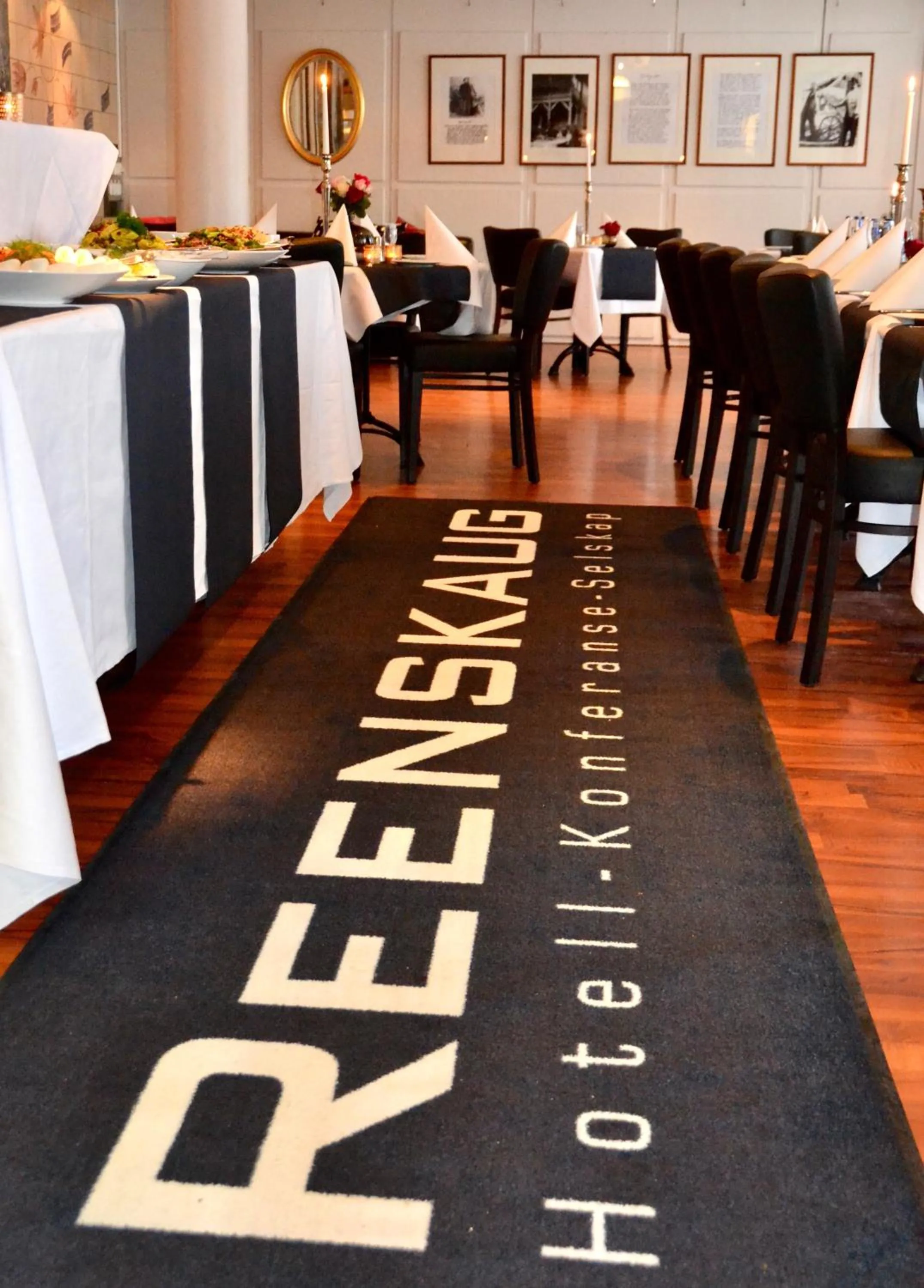 Restaurant/places to eat in Reenskaug Hotel