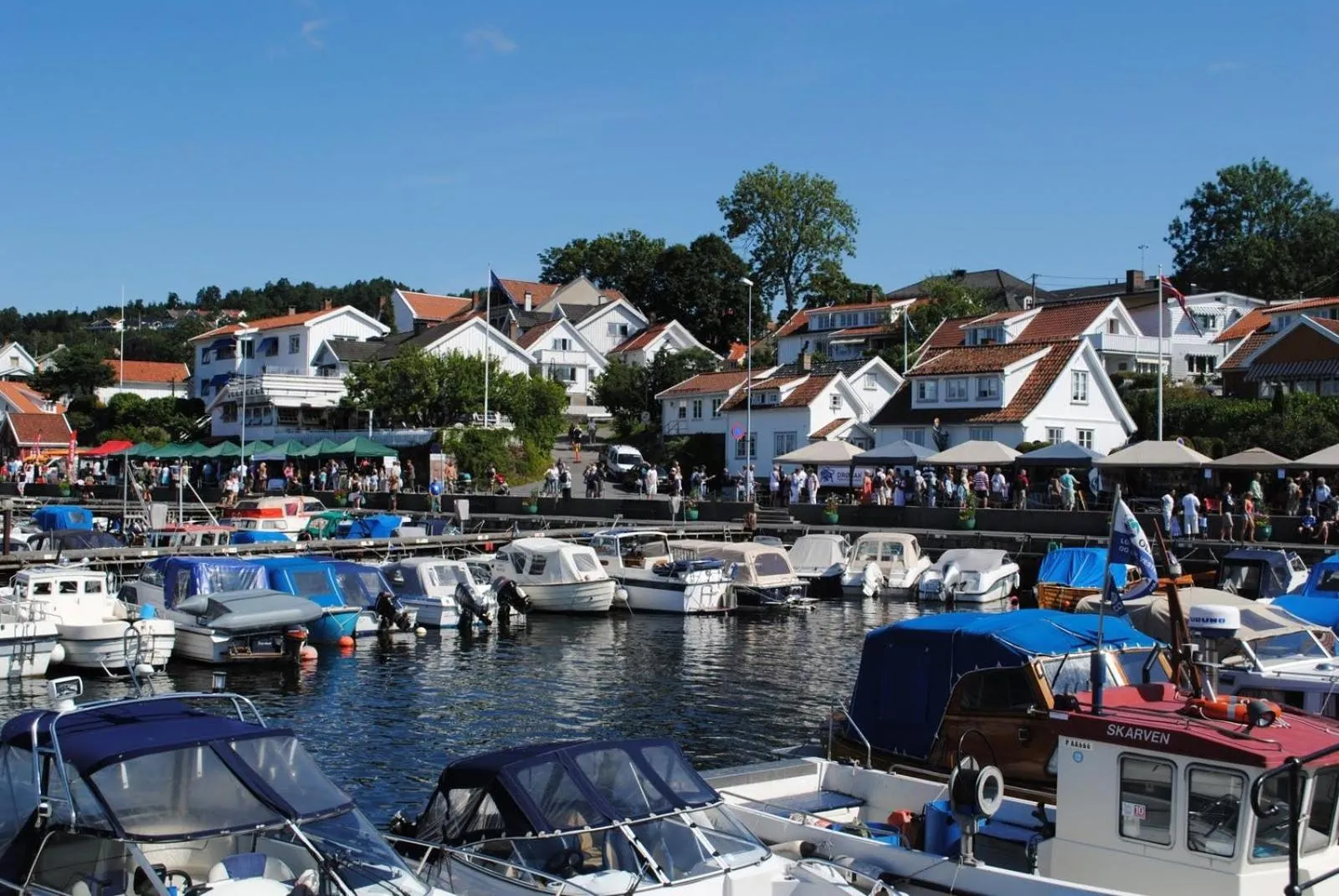 Neighbourhood in Reenskaug Hotel