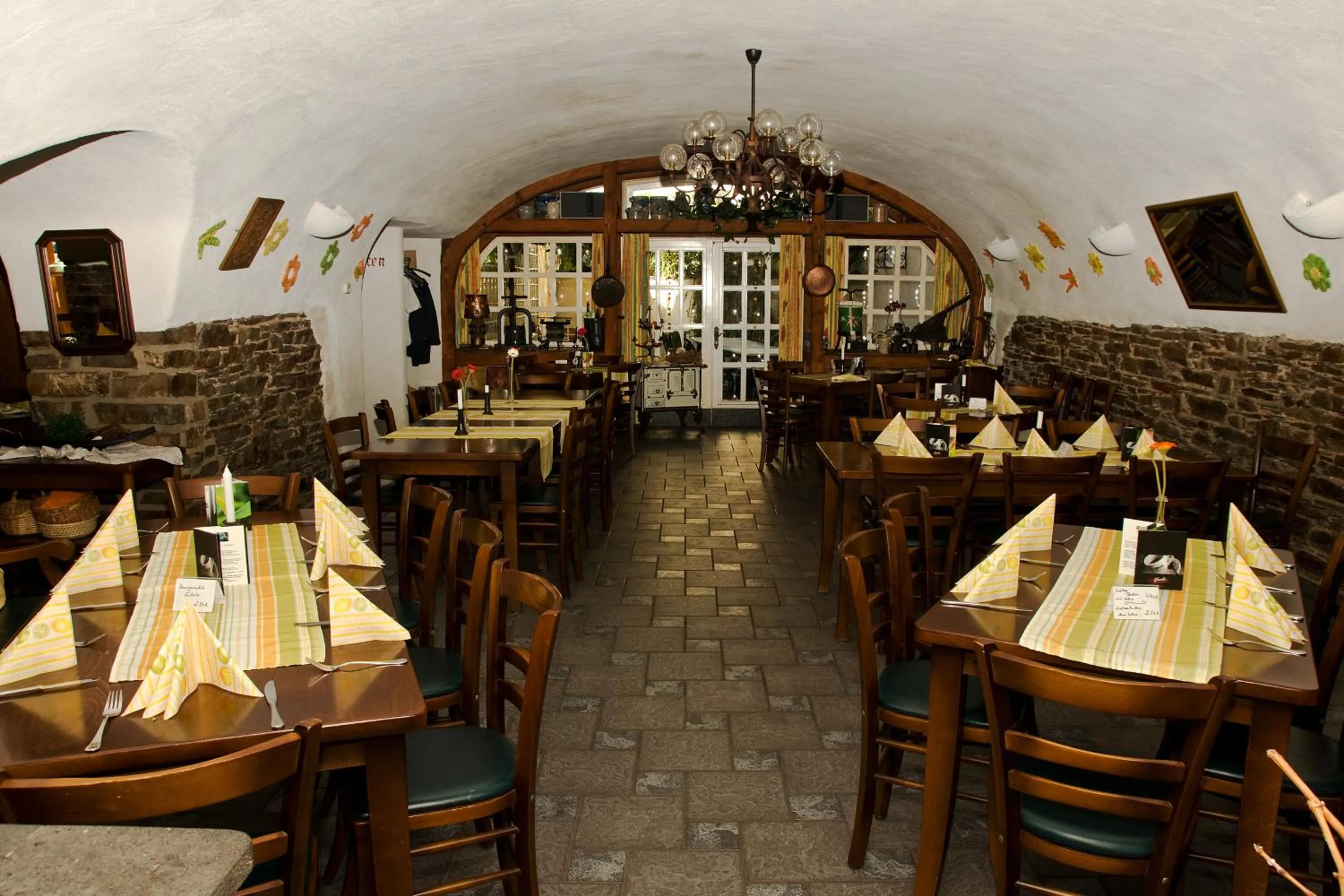 Restaurant/places to eat in Moselland Hotel im Enderttal Zum Onkel Willi
