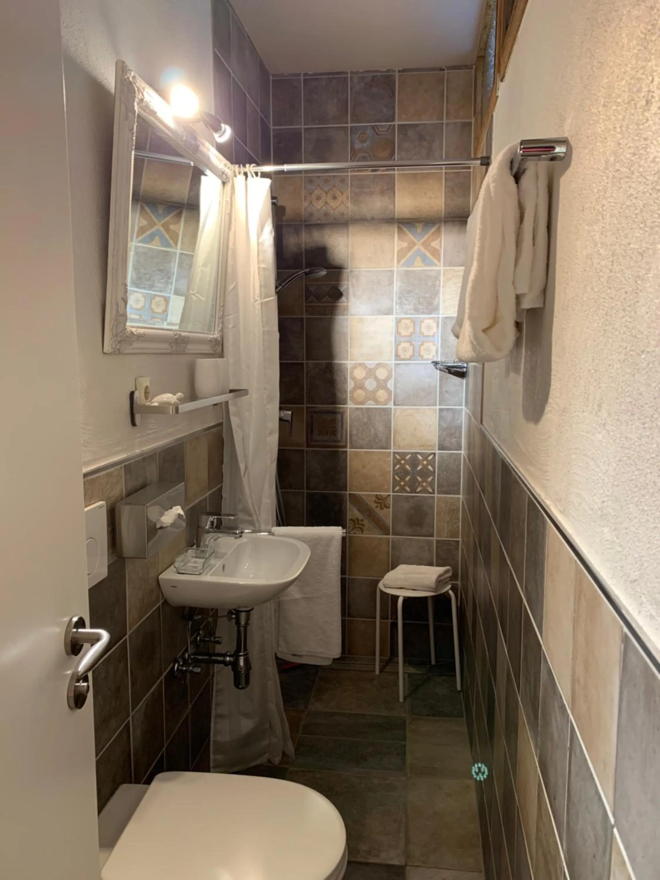 Bathroom in Moselland Hotel im Enderttal Zum Onkel Willi