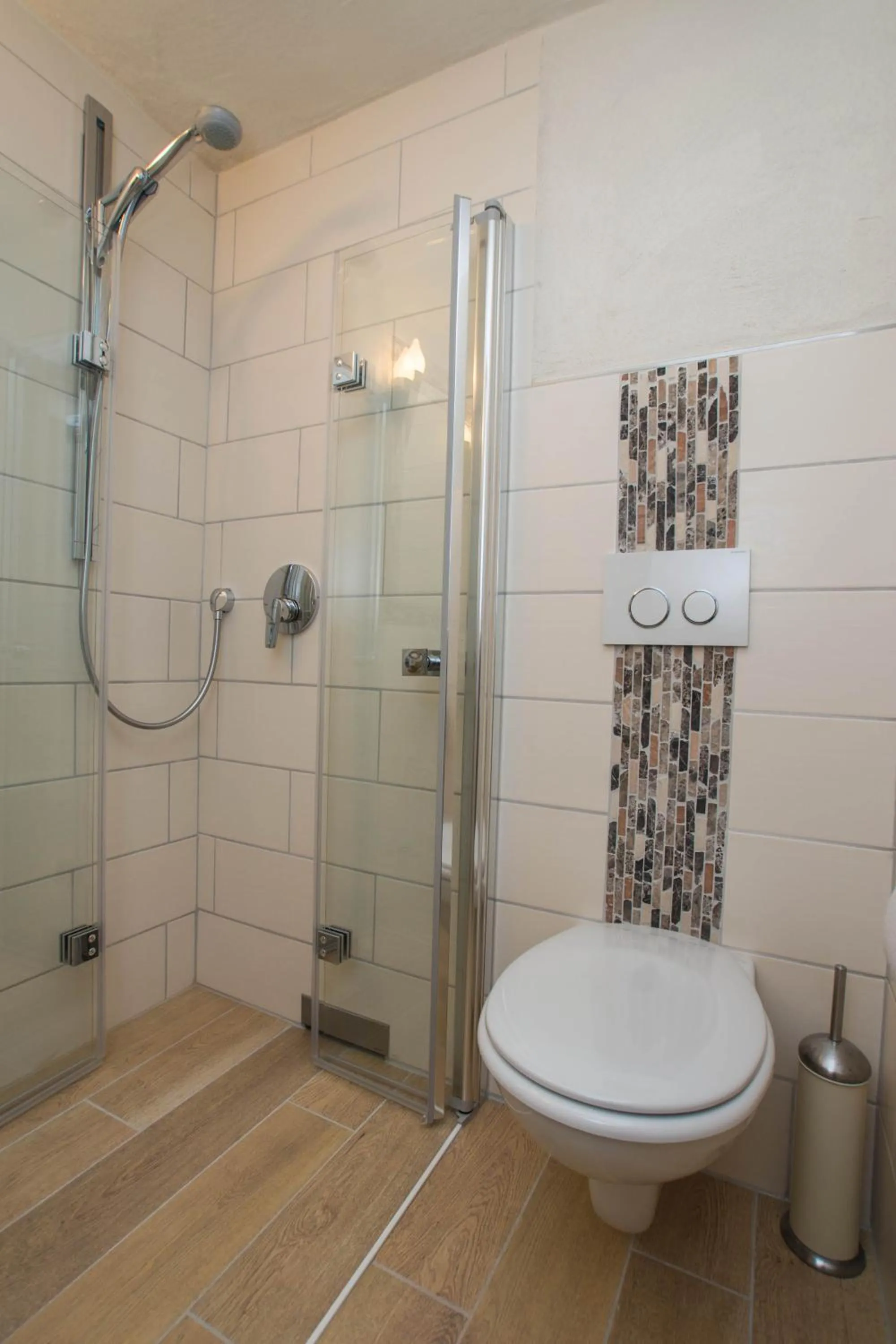 Bathroom in Moselland Hotel im Enderttal Zum Onkel Willi