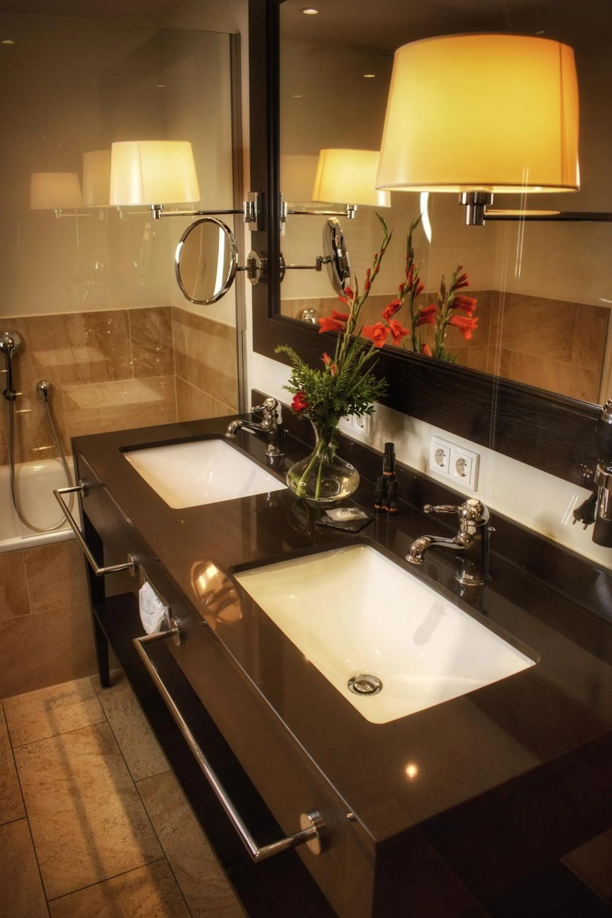 Bathroom in Parkhotel Surenburg