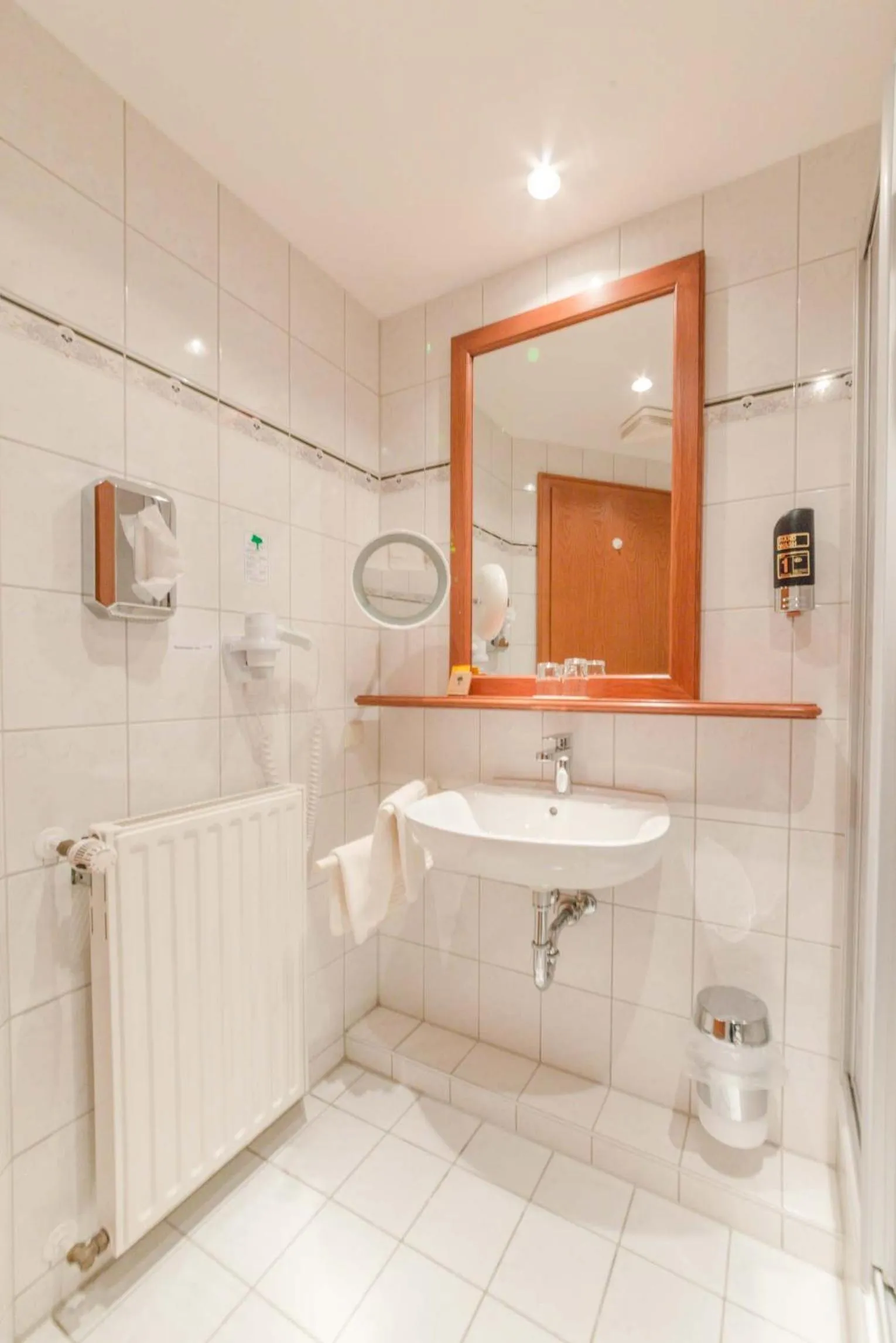 Bathroom in Hotel Markgraf