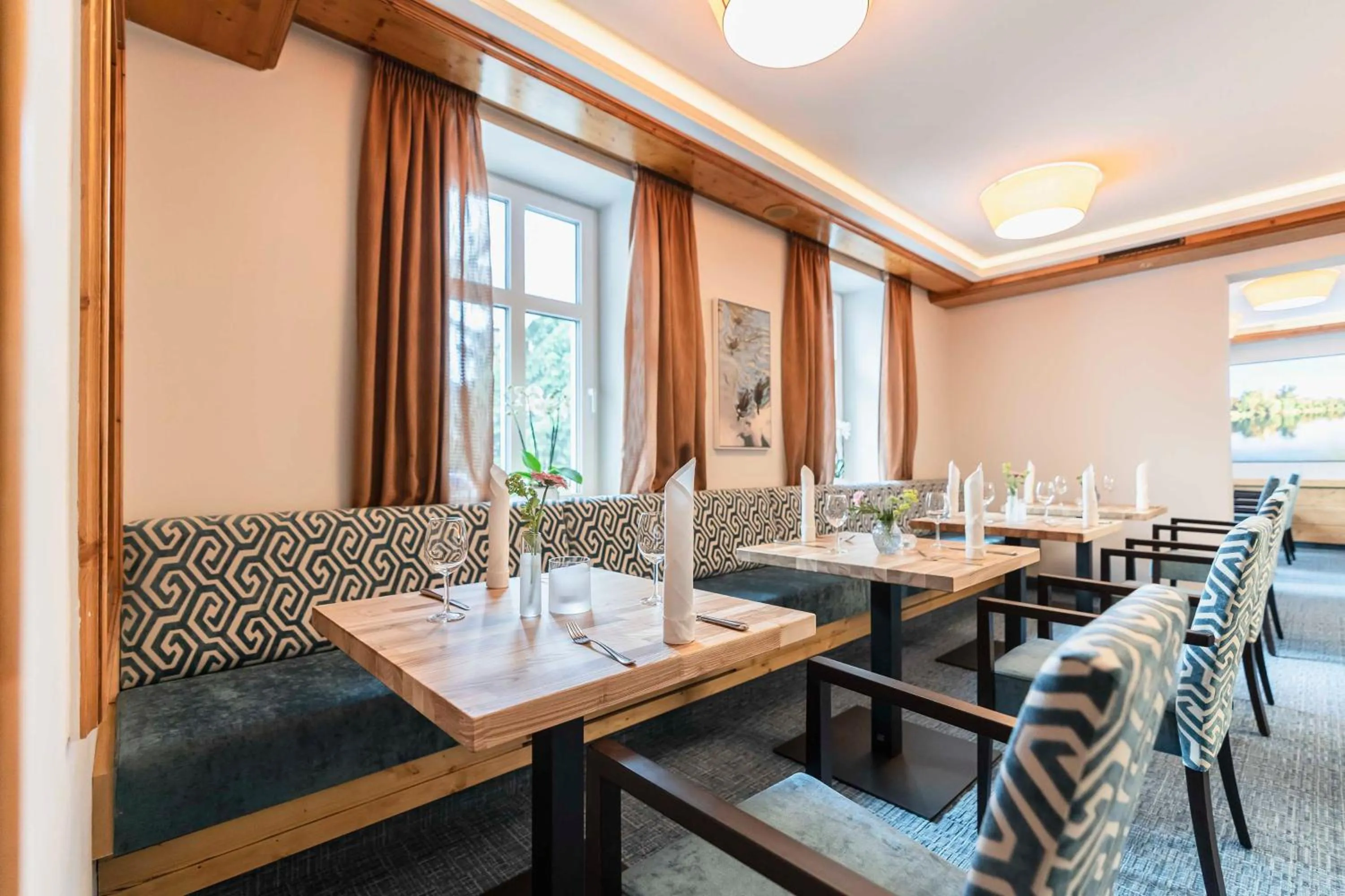 Restaurant/places to eat in Hotel Markgraf