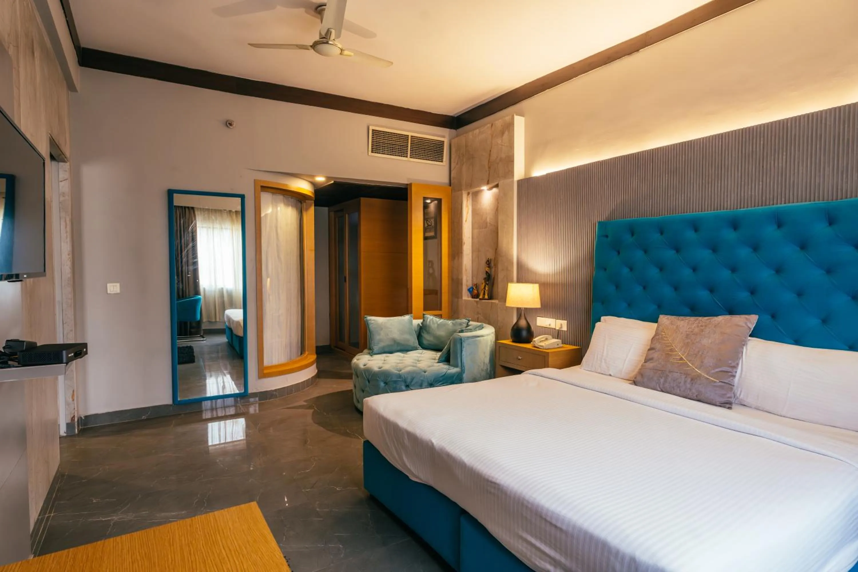 Bedroom, Bed in Hotel Pal Heights