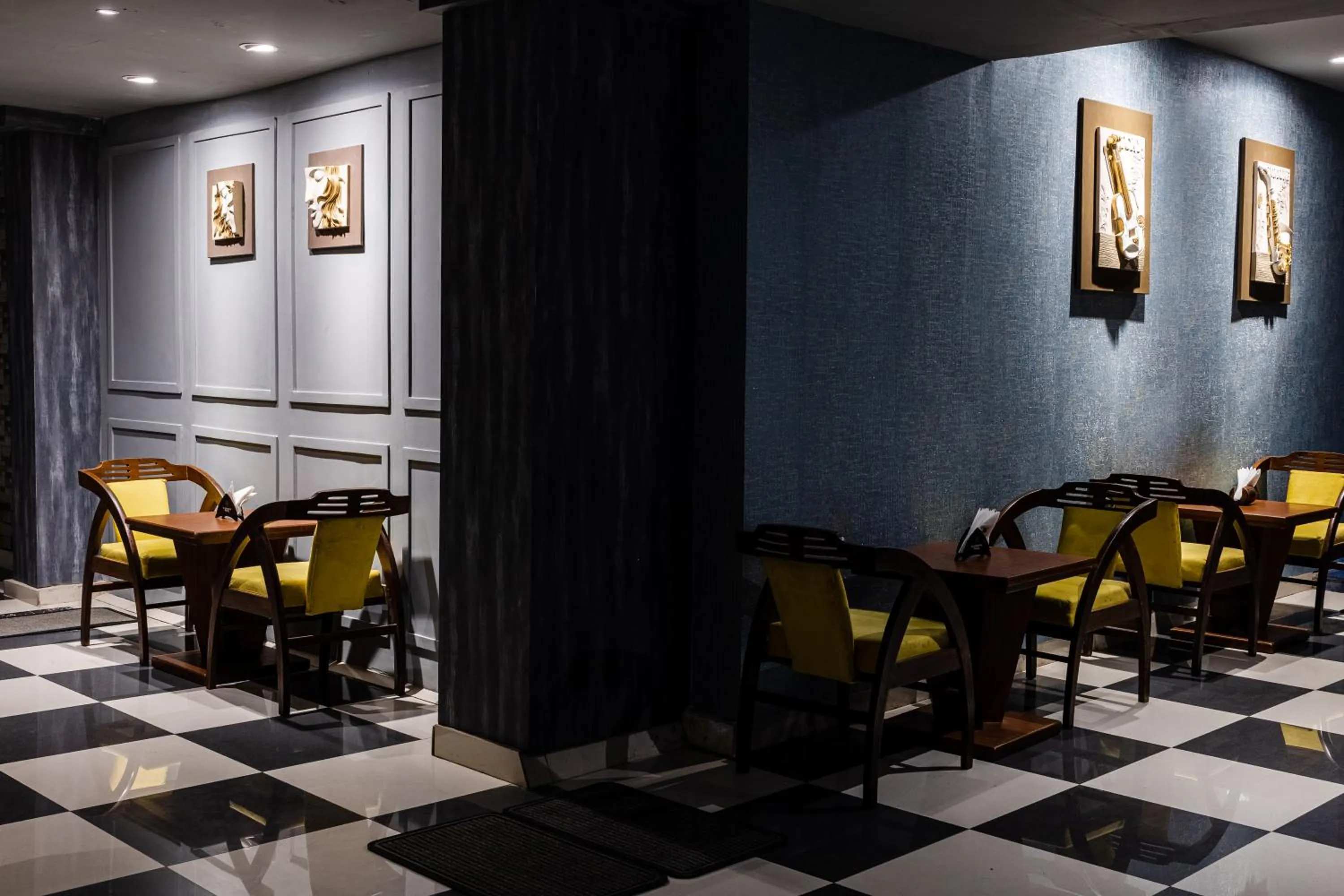 Lounge or bar in Hotel Pal Heights