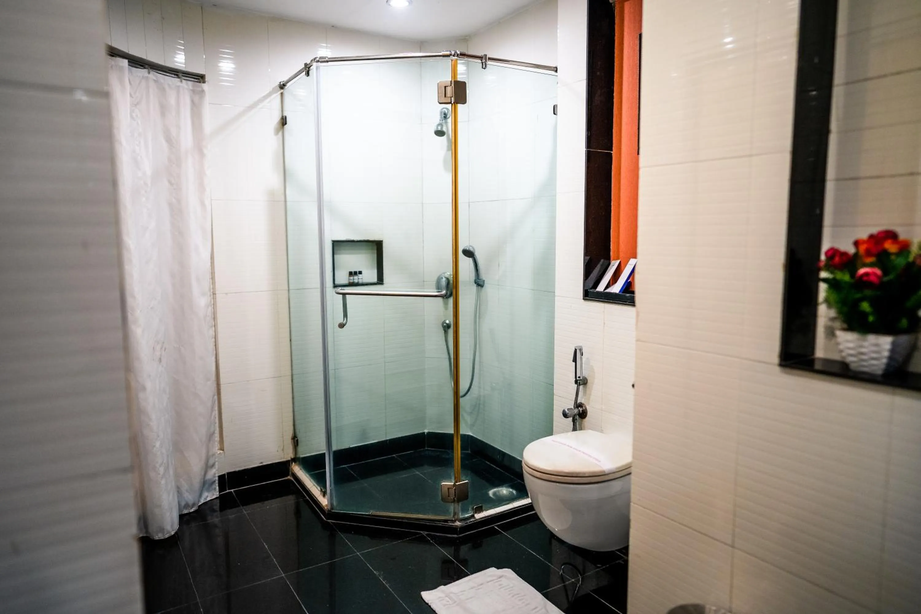 Bathroom in Hotel Pal Heights