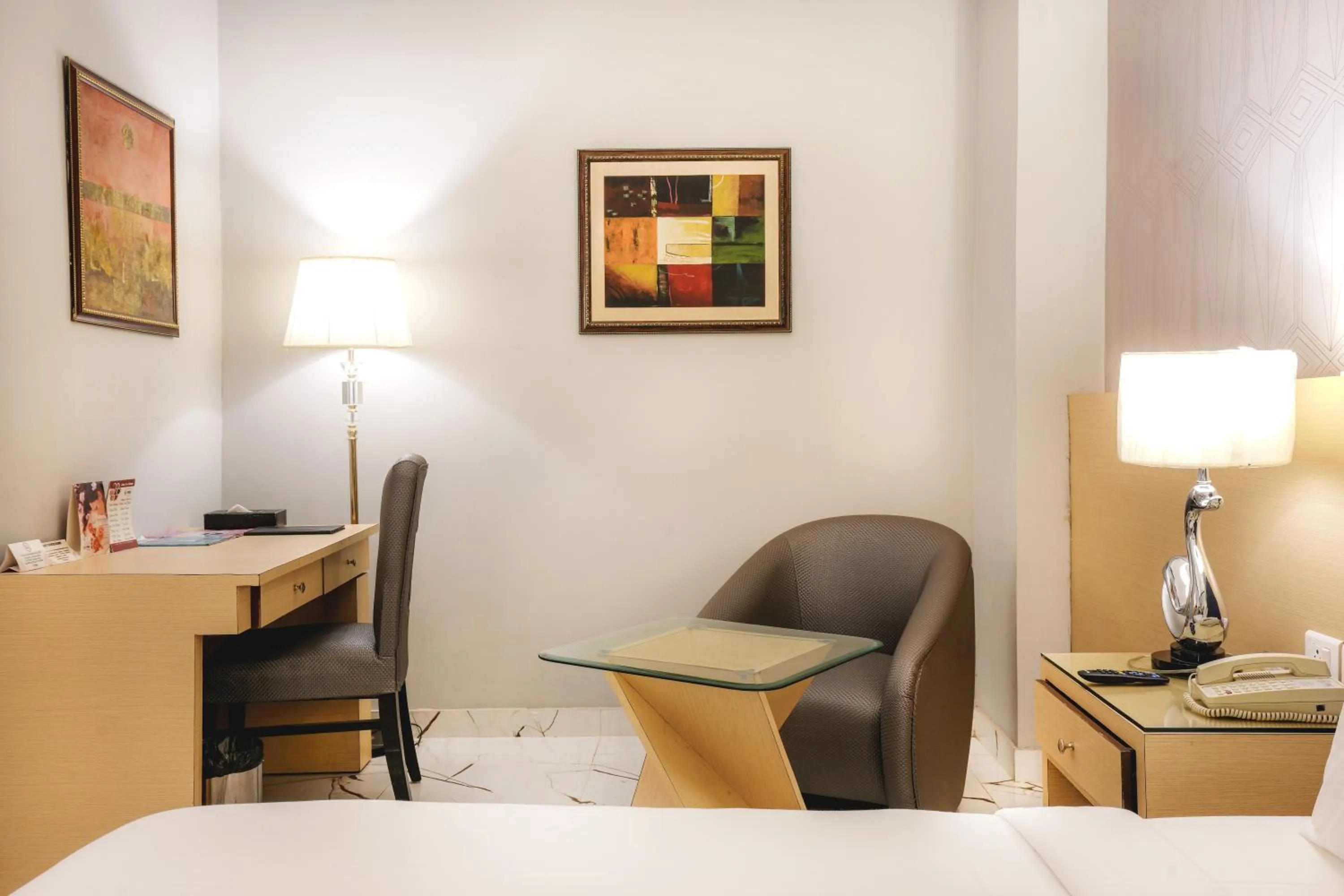 Living room in Hotel Pal Heights