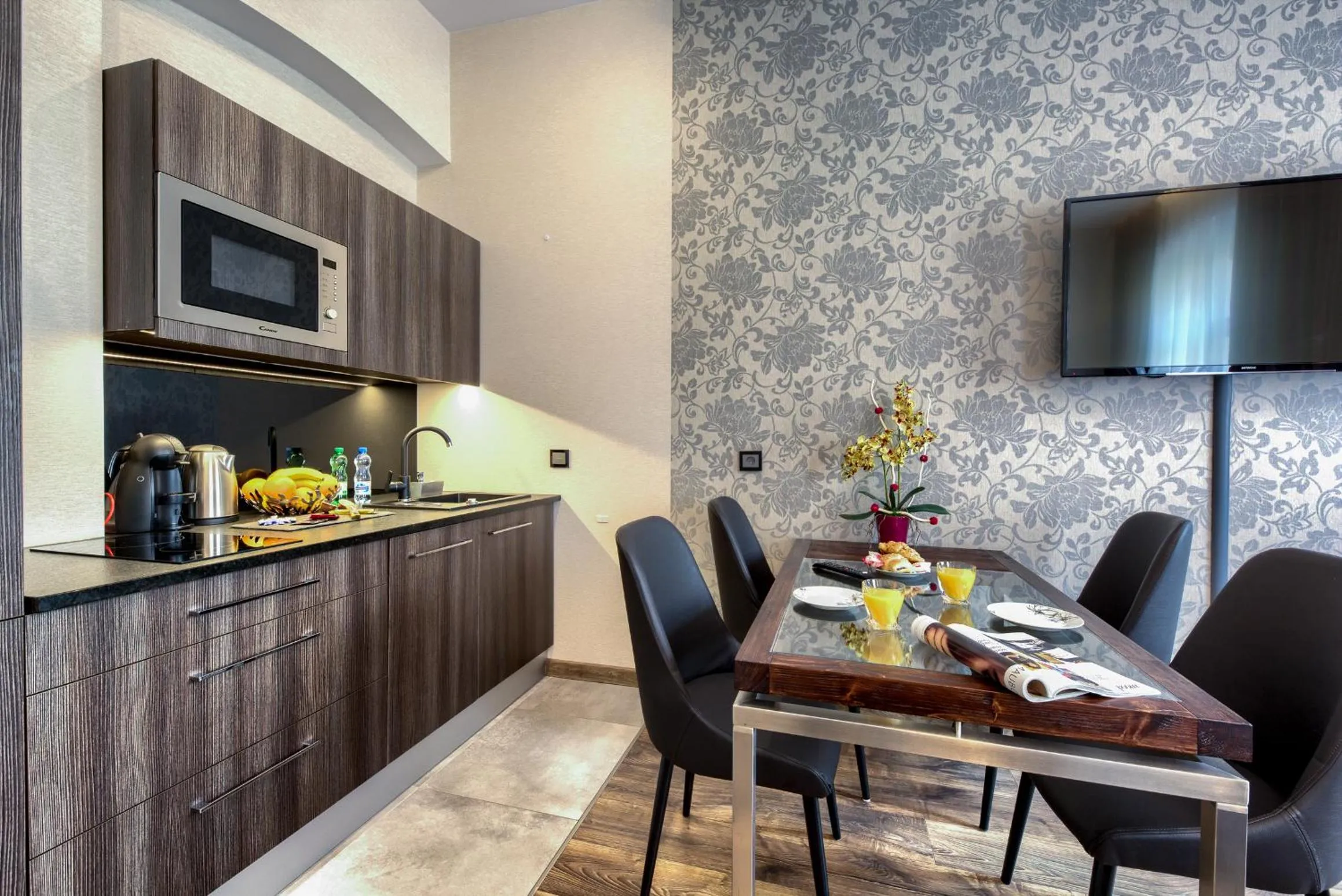 Kitchen or kitchenette in Aparthotel New Lux
