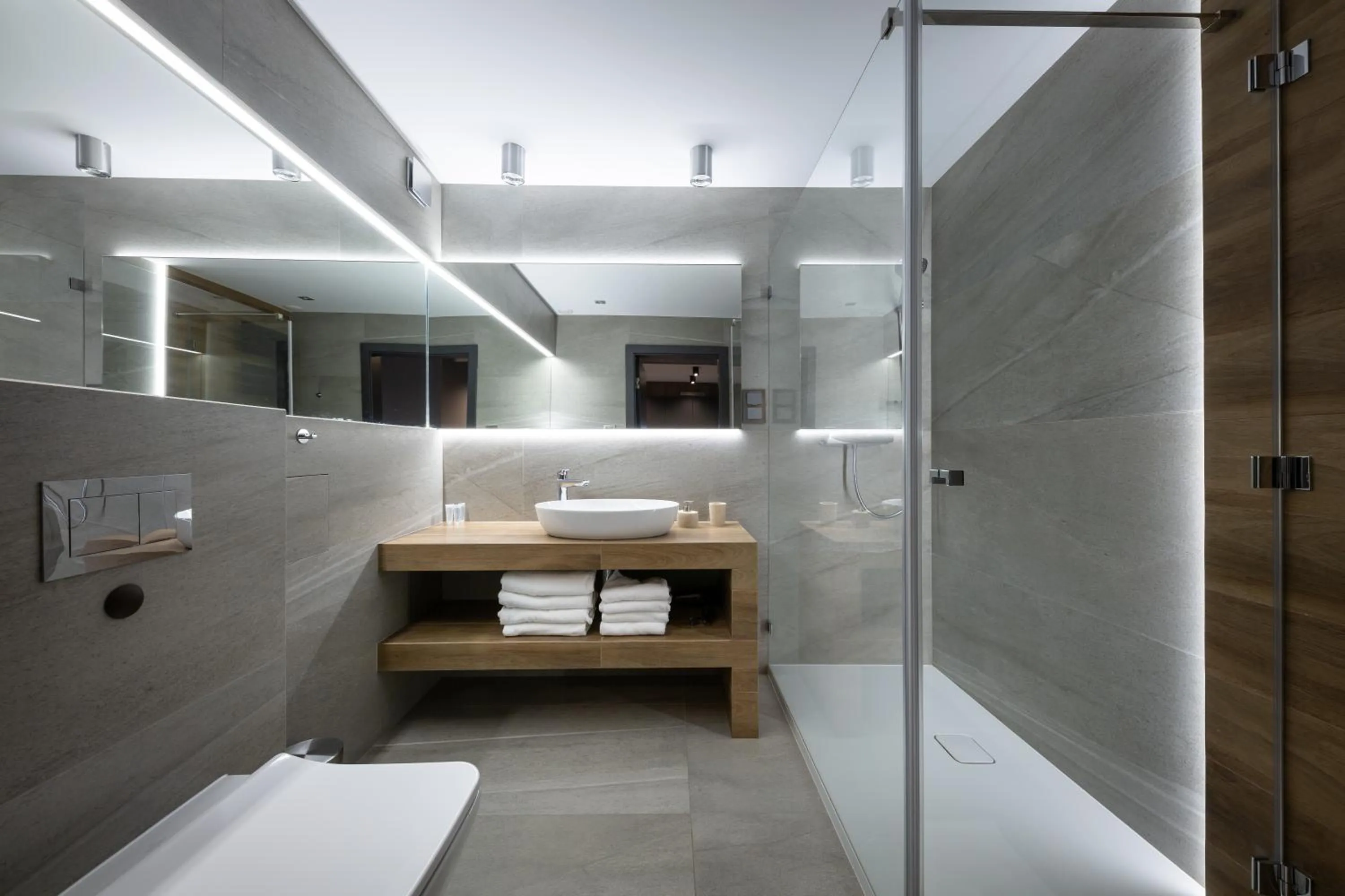 Shower in Aparthotel New Lux