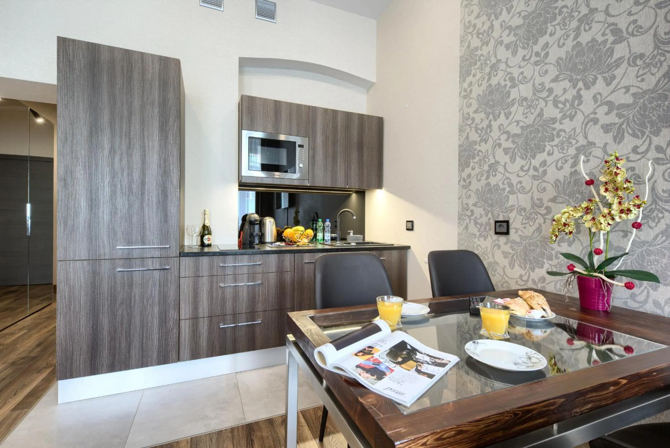 Kitchen or kitchenette in Aparthotel New Lux