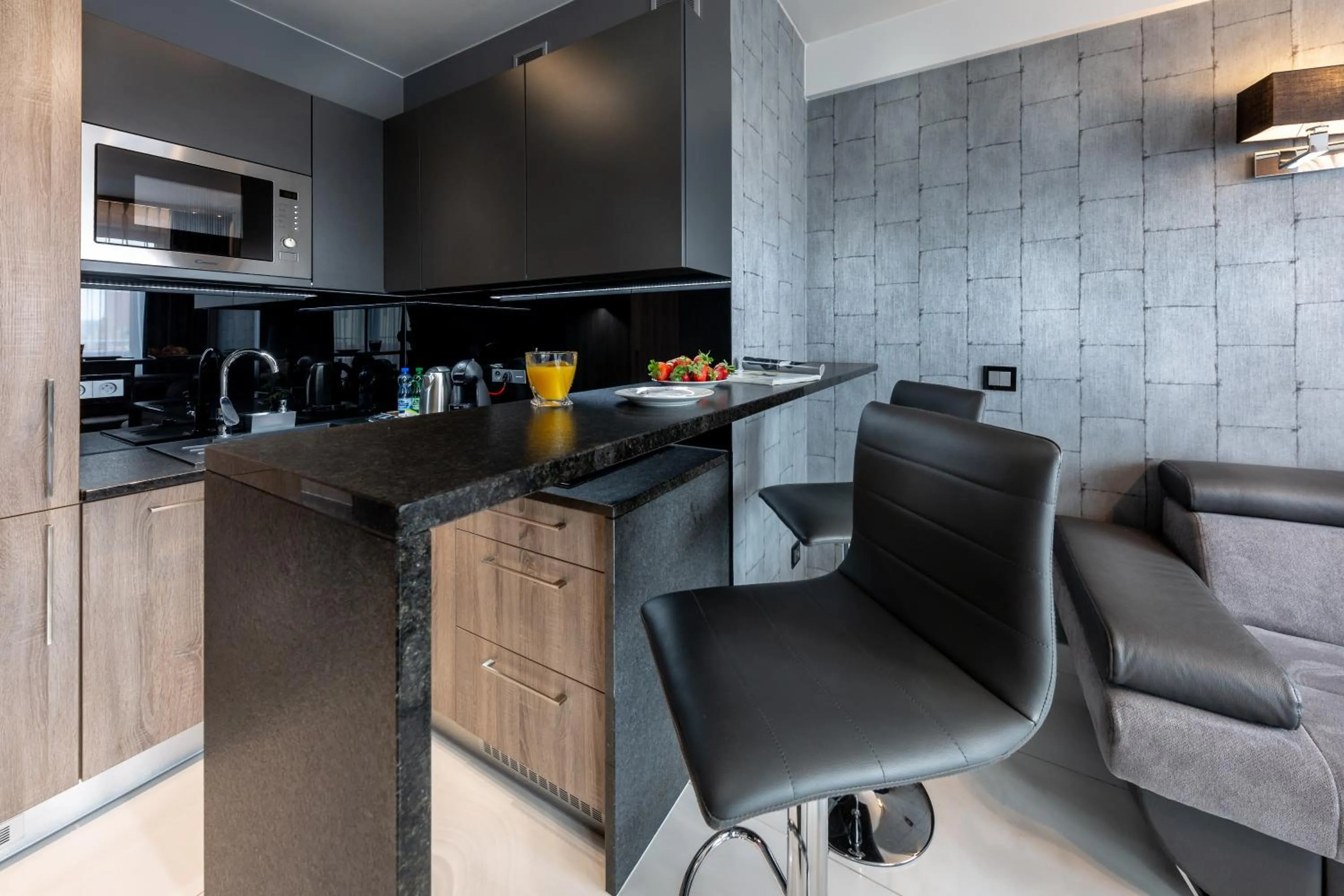 Kitchen or kitchenette in Aparthotel New Lux