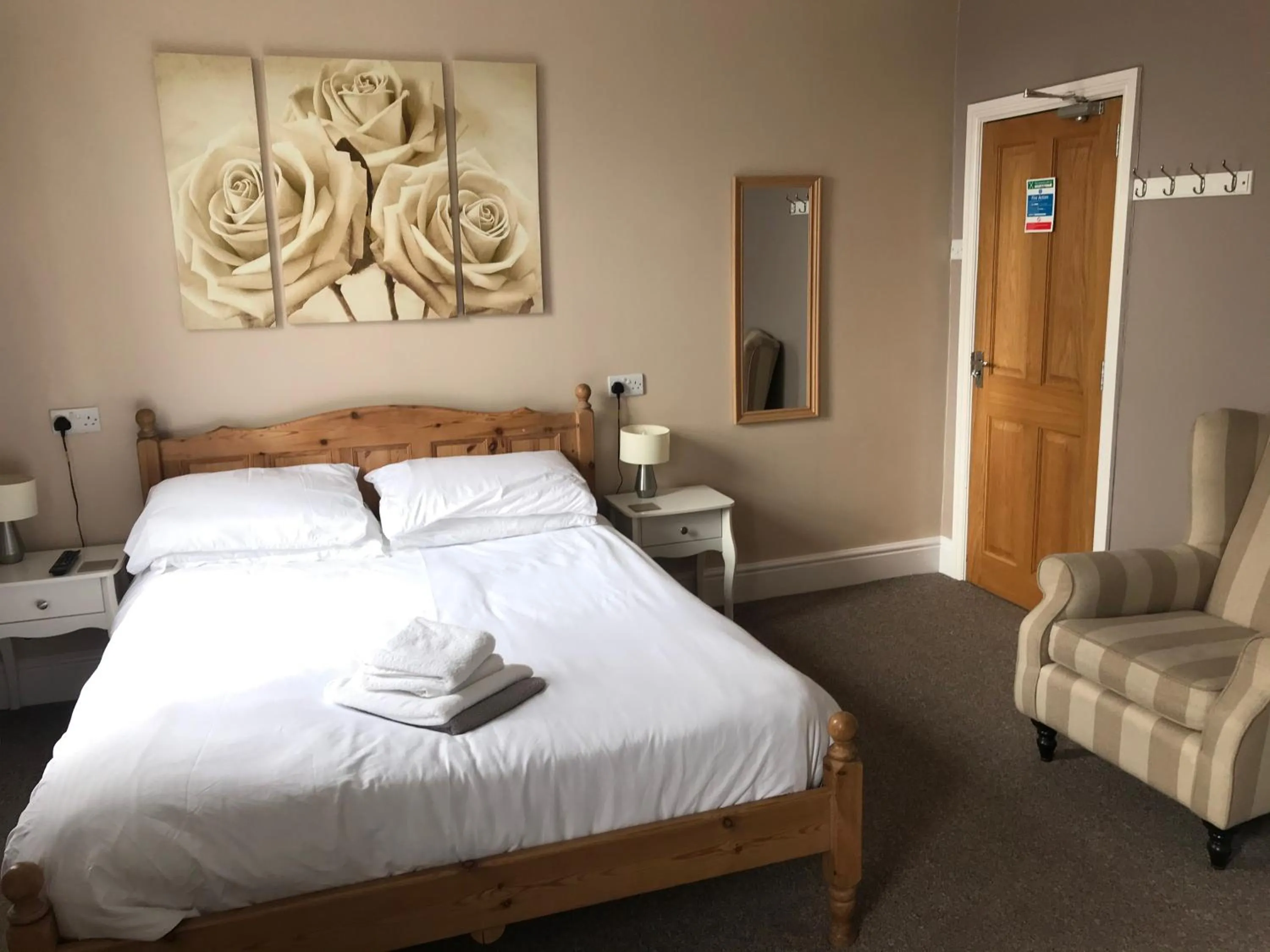 Bedroom, Bed in The Craigside