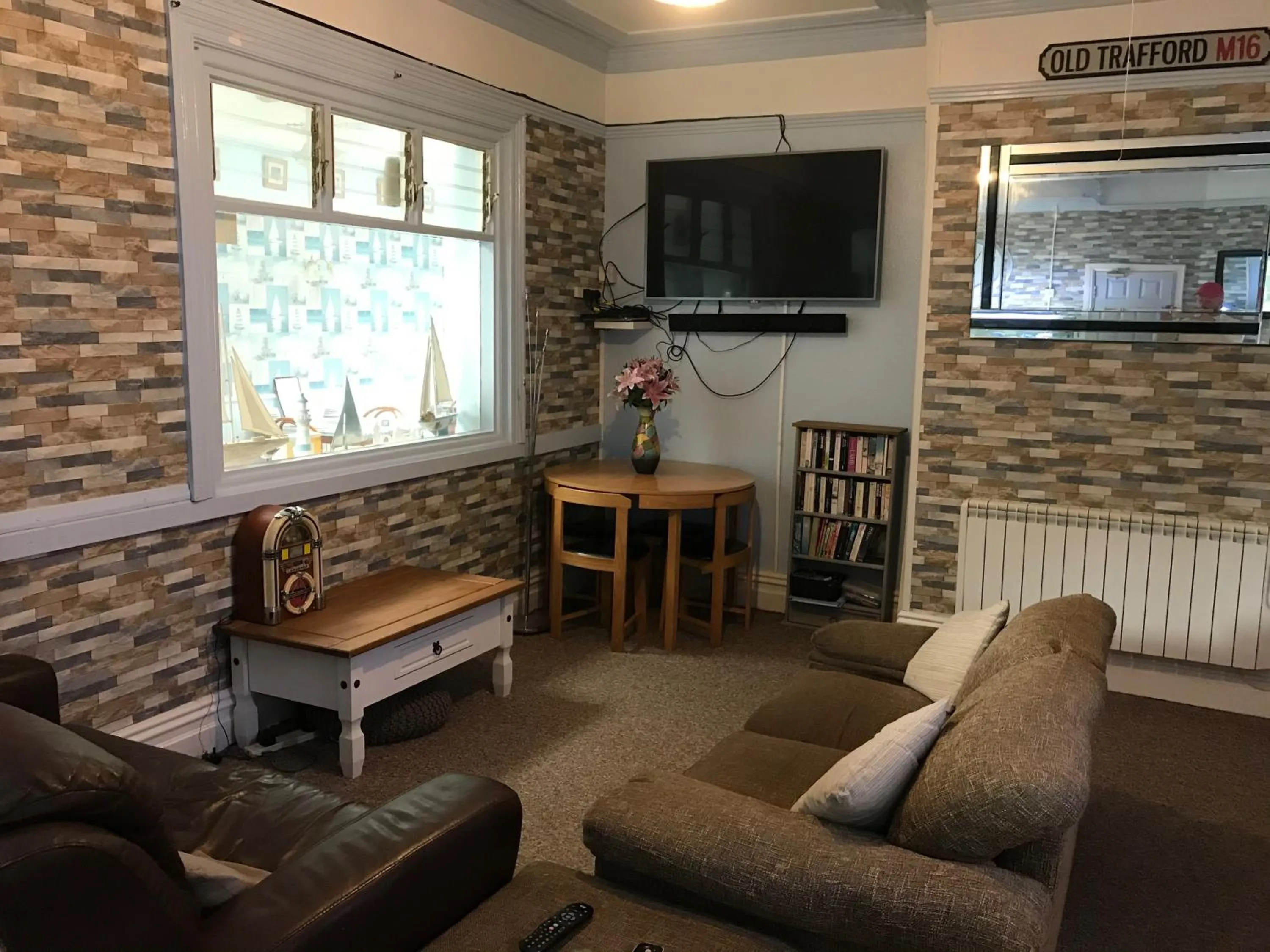 Communal lounge/ TV room in The Craigside