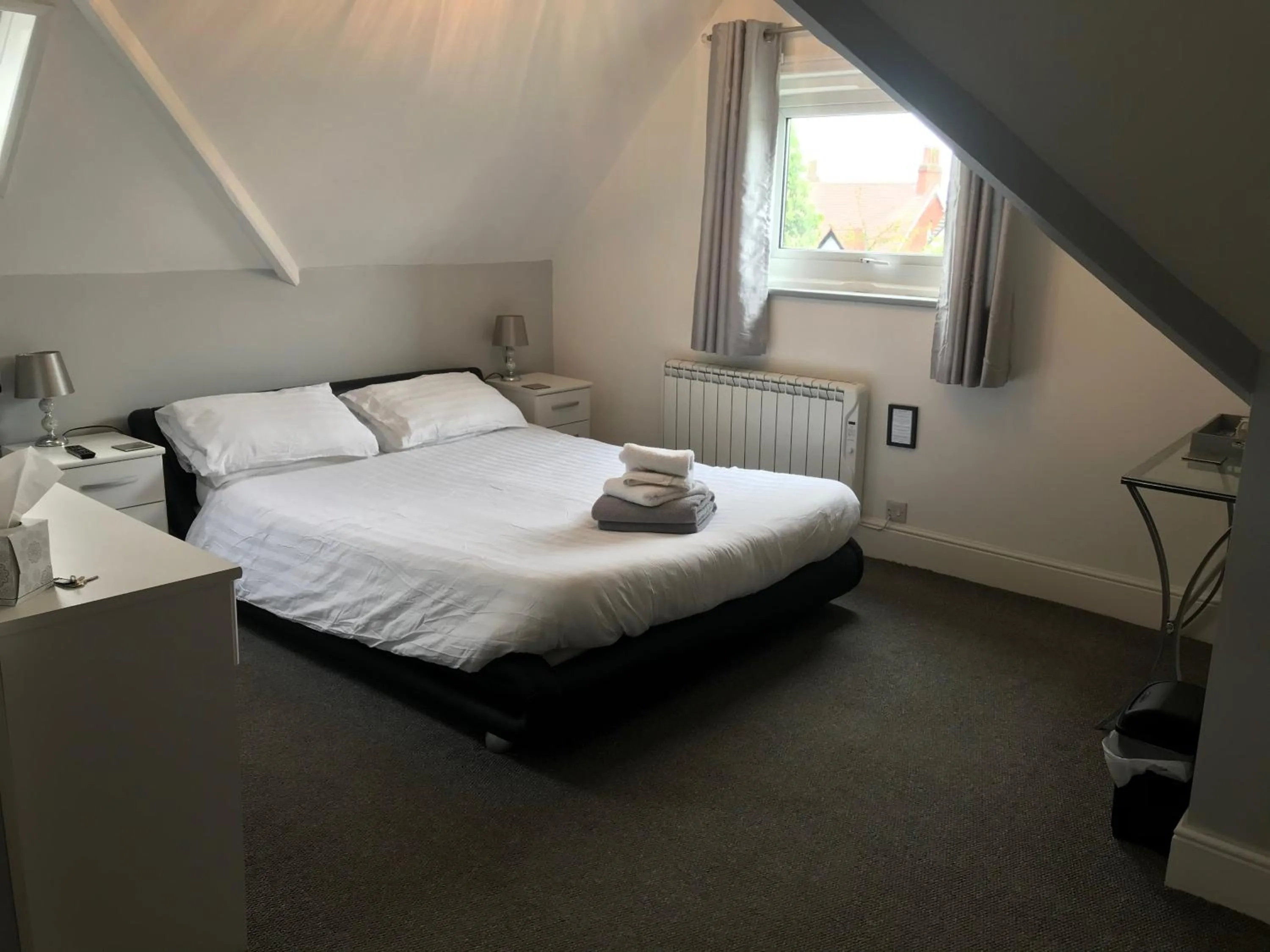 Bedroom, Bed in The Craigside