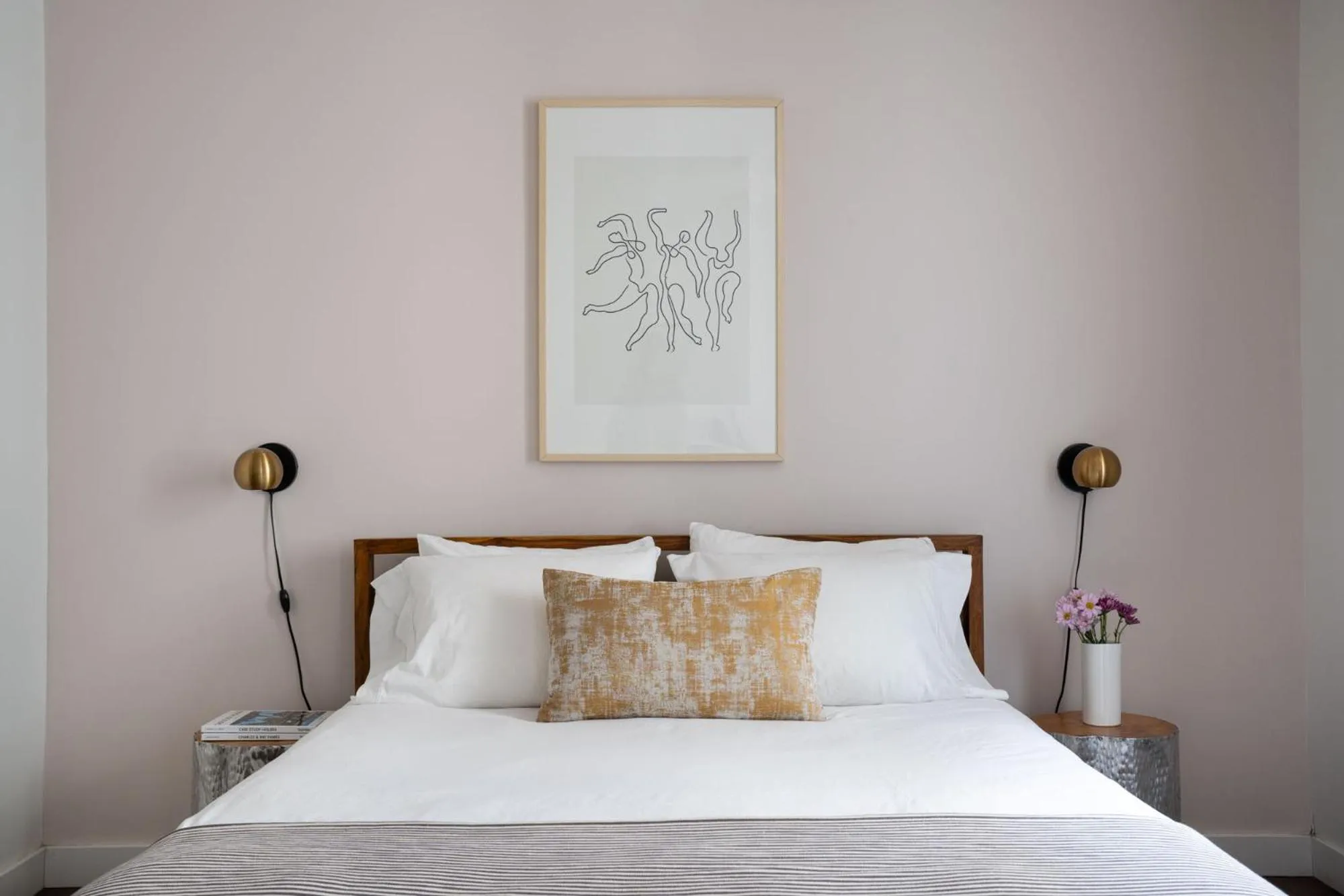 Bed in Maison Saint-Vincent By Maisons & co